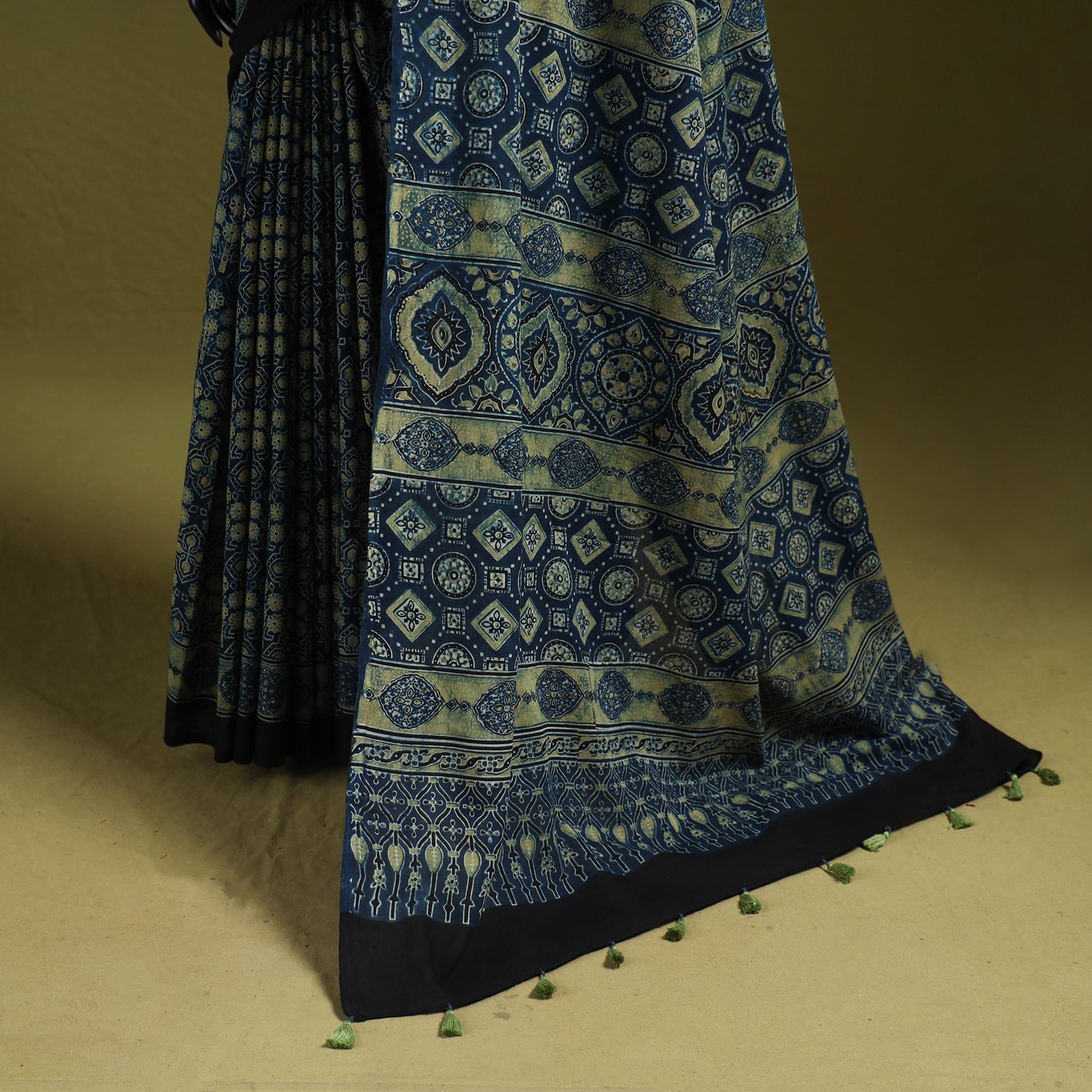 Kutch Hand Block Print Natural Dyed Pure Mul Cotton Ajrakh Saree with Tassels 07