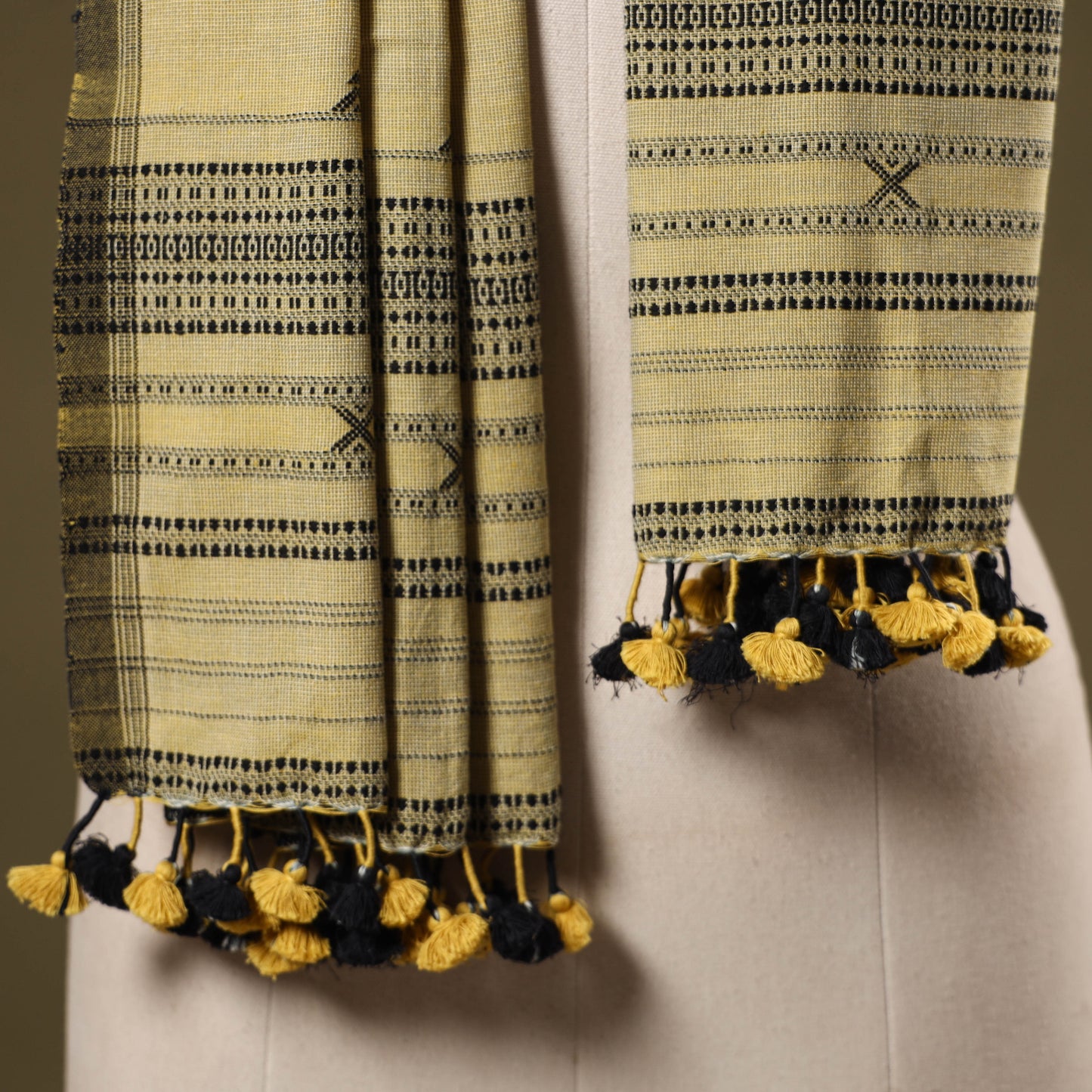 Yellow - handwoven fine cotton kutch bhujodi stole 10