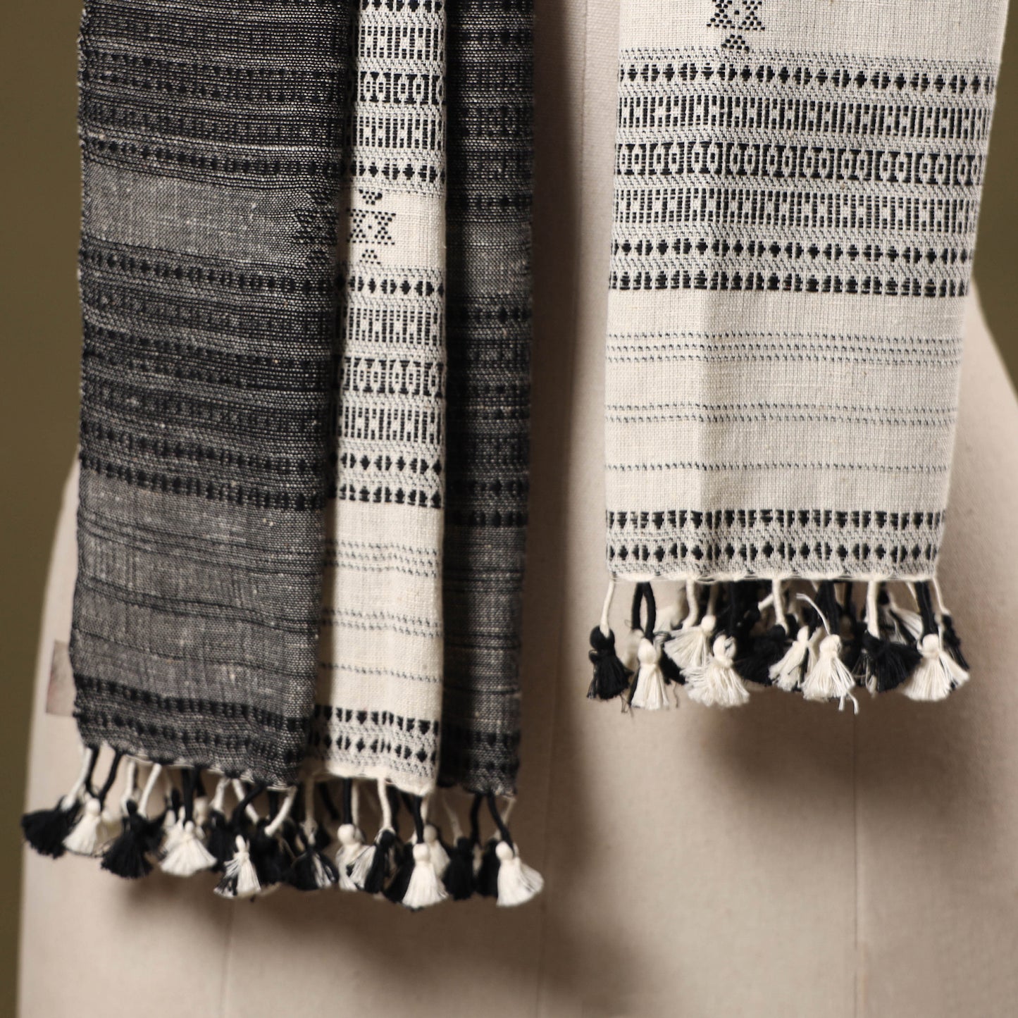 Blue - handwoven kala cotton kutch bhujodi stole 19