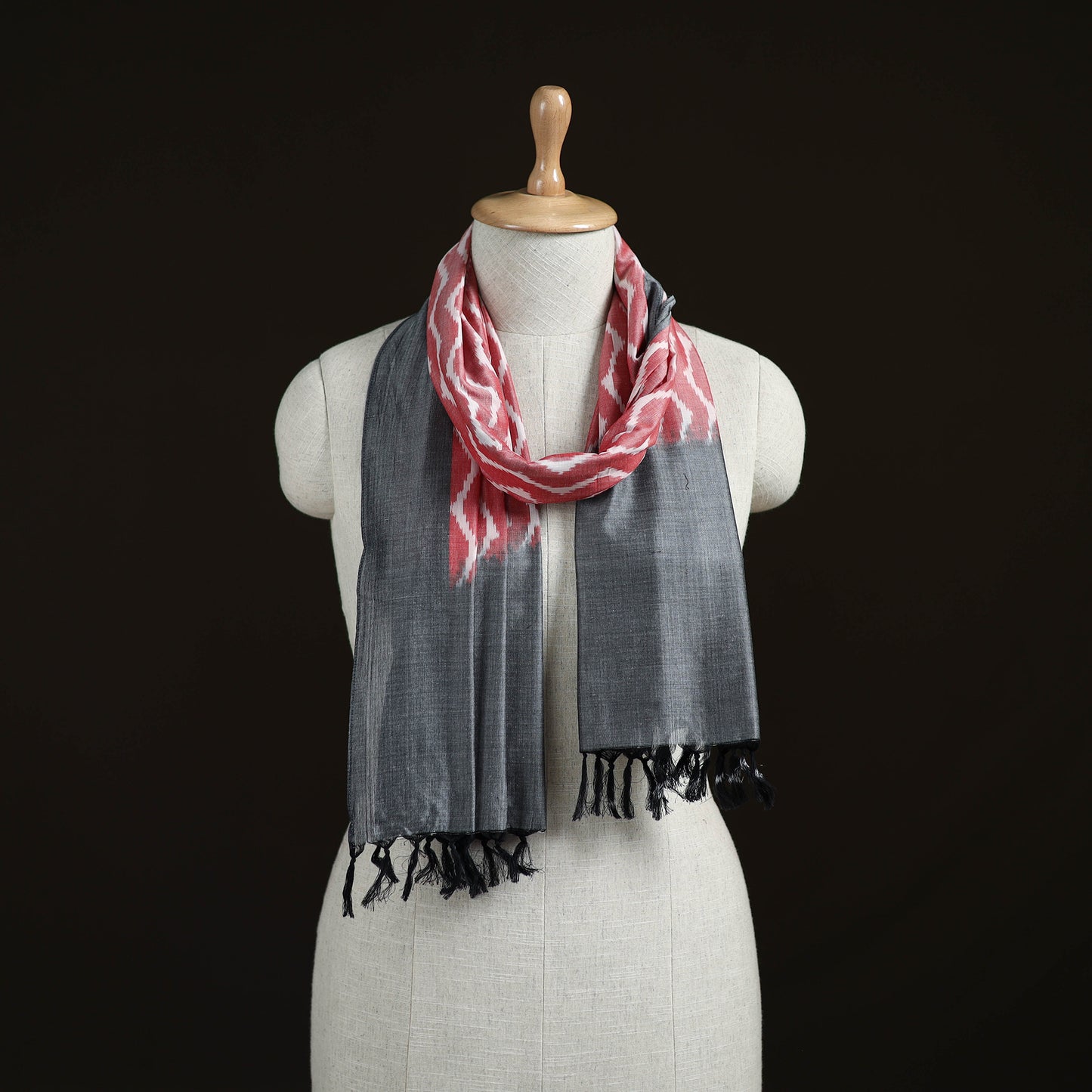 Pochampally Ikat Weave Cotton Stole 06