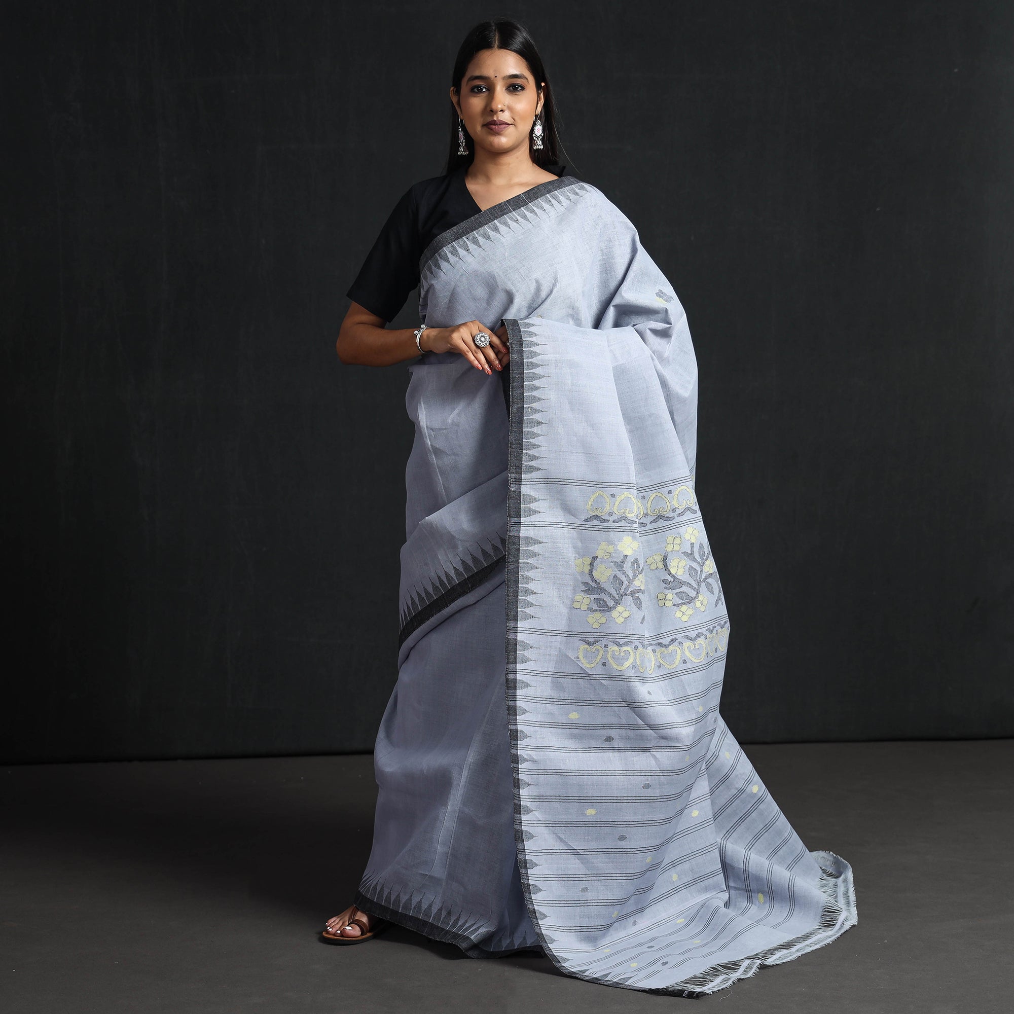 Buy Traditional Venkatagiri Pure Handloom Silk Cotton Saree Online at iTokri.com  by SOUTH KARGHA l iTokri आई.टोकरी