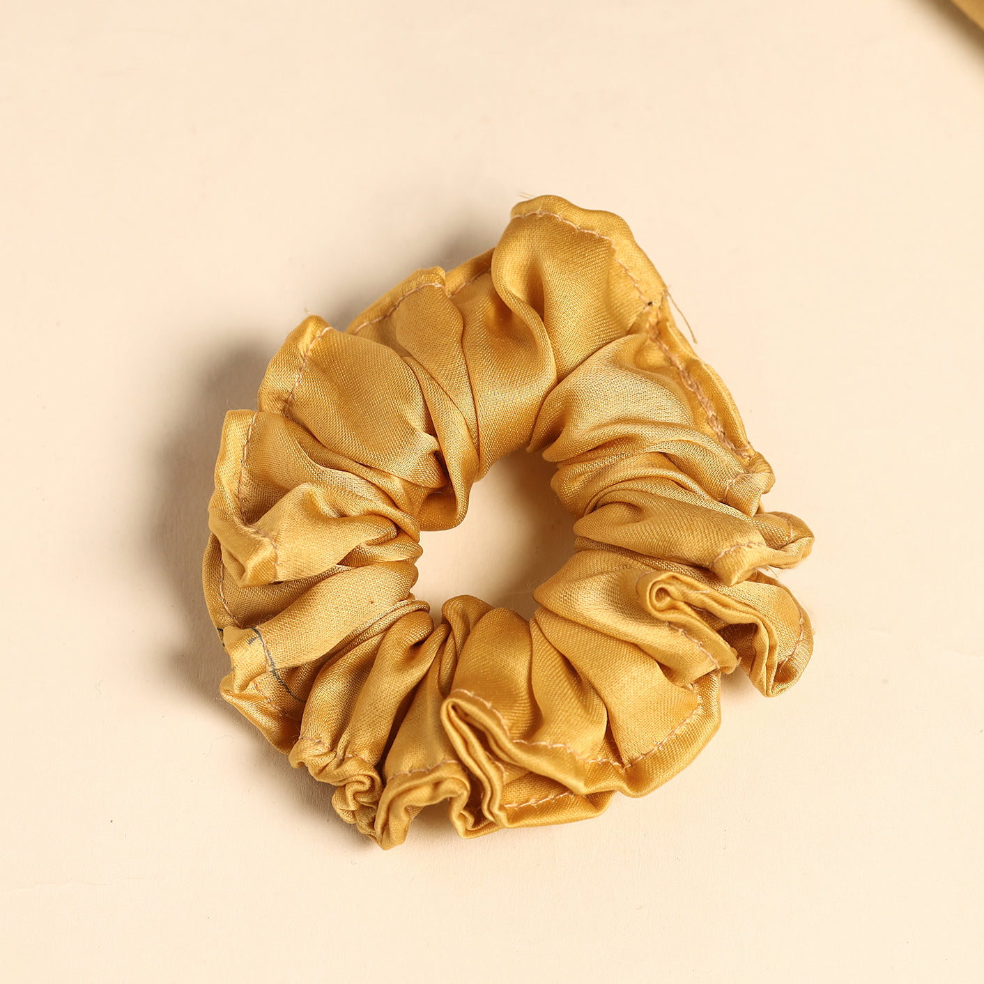 Rubber Band Scrunchie