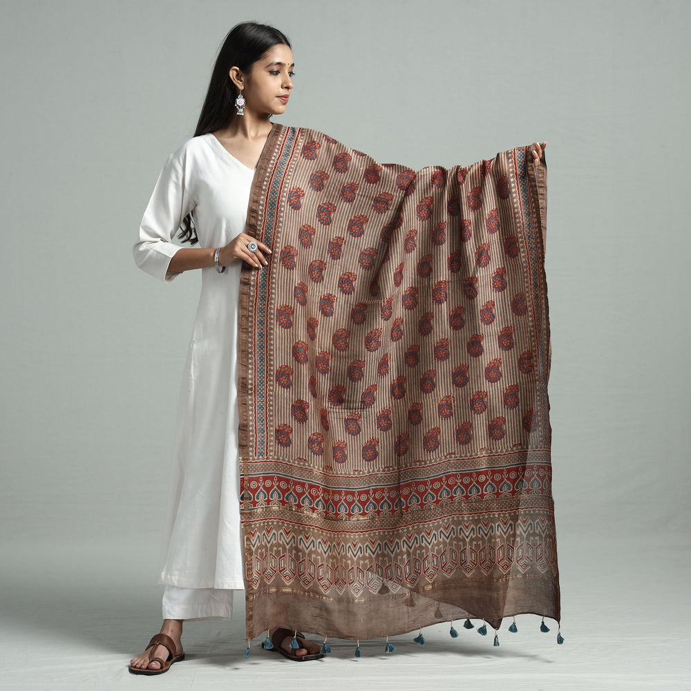 ajrakh dupatta