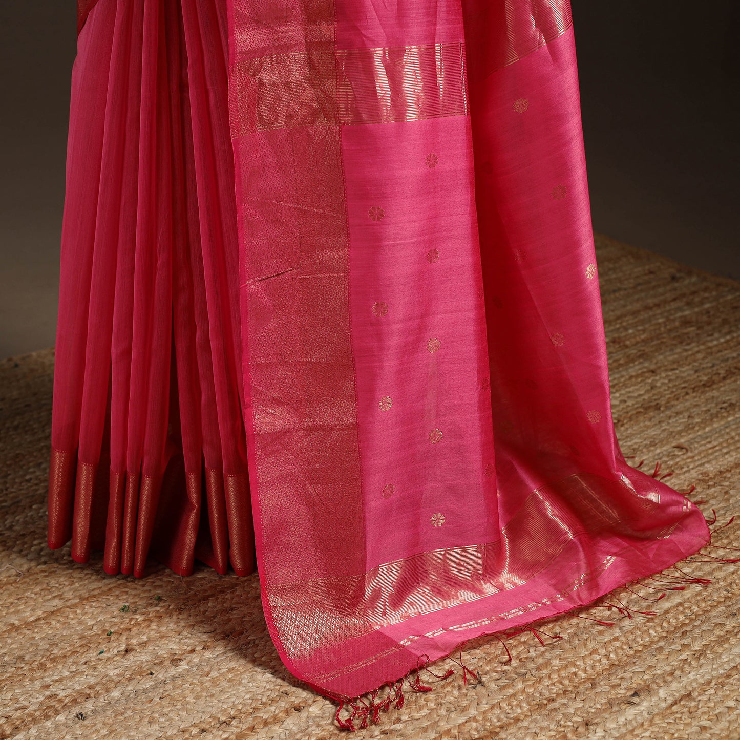 Handloom Buti Maheshwari Saree with Zari Border 44