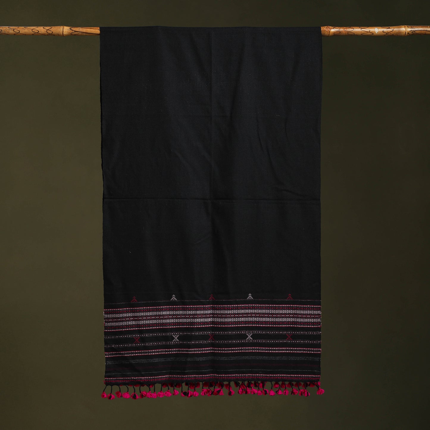 Black - handwoven merino wool kutch bhujodi stole 17