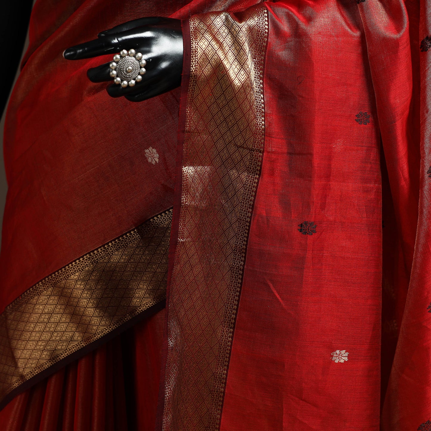 Handloom Buti Tissue Zari Maheshwari Saree with Border 38