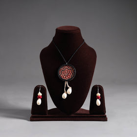 Multicolor - handmade fabart shell work necklace set 02