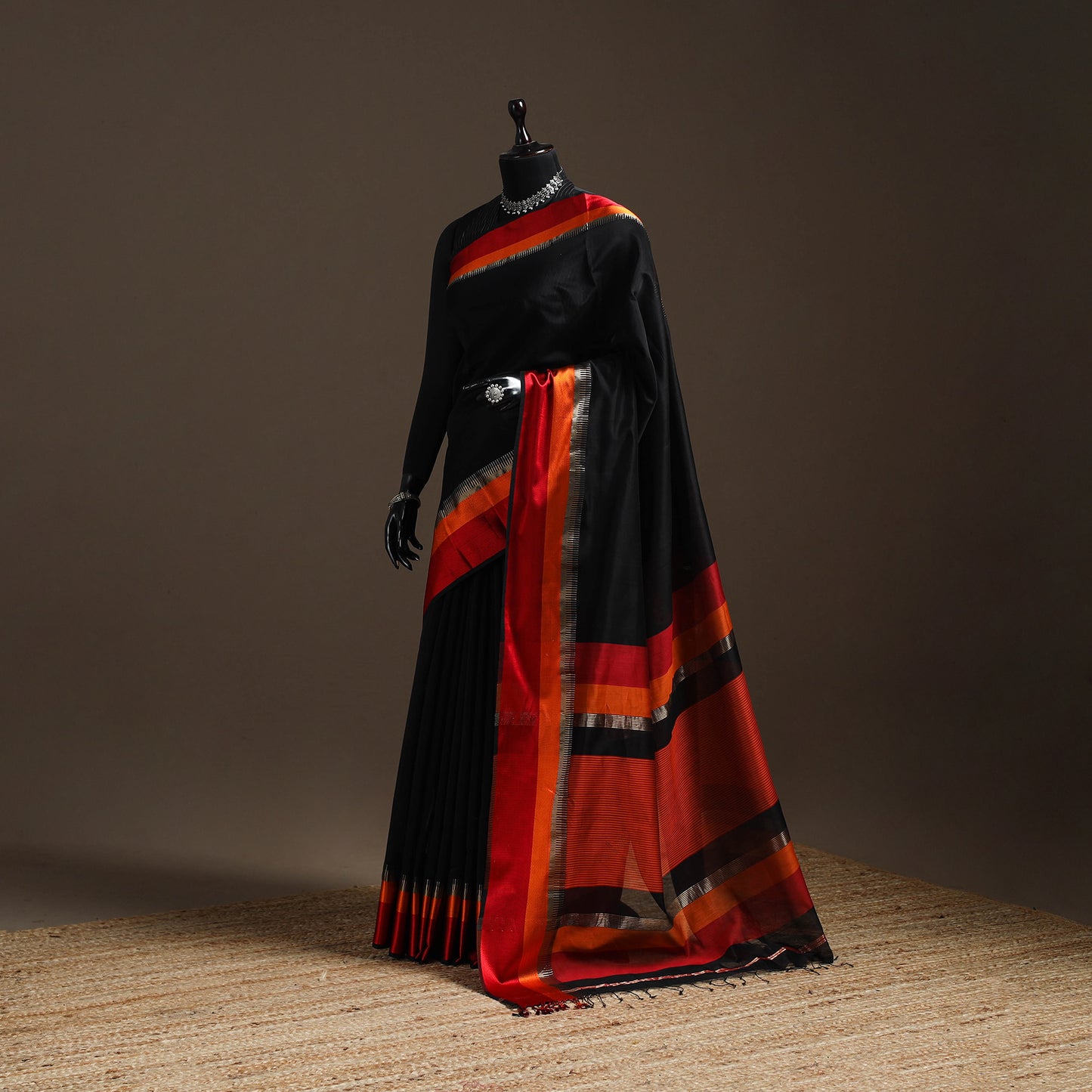 Handloom Maheshwari Saree with Resham Zari Border 24