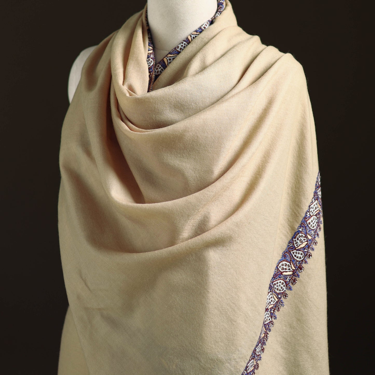 Kashmiri Sozni Hand Embroidered Pure Handwoven Merino Wool Shawl 02