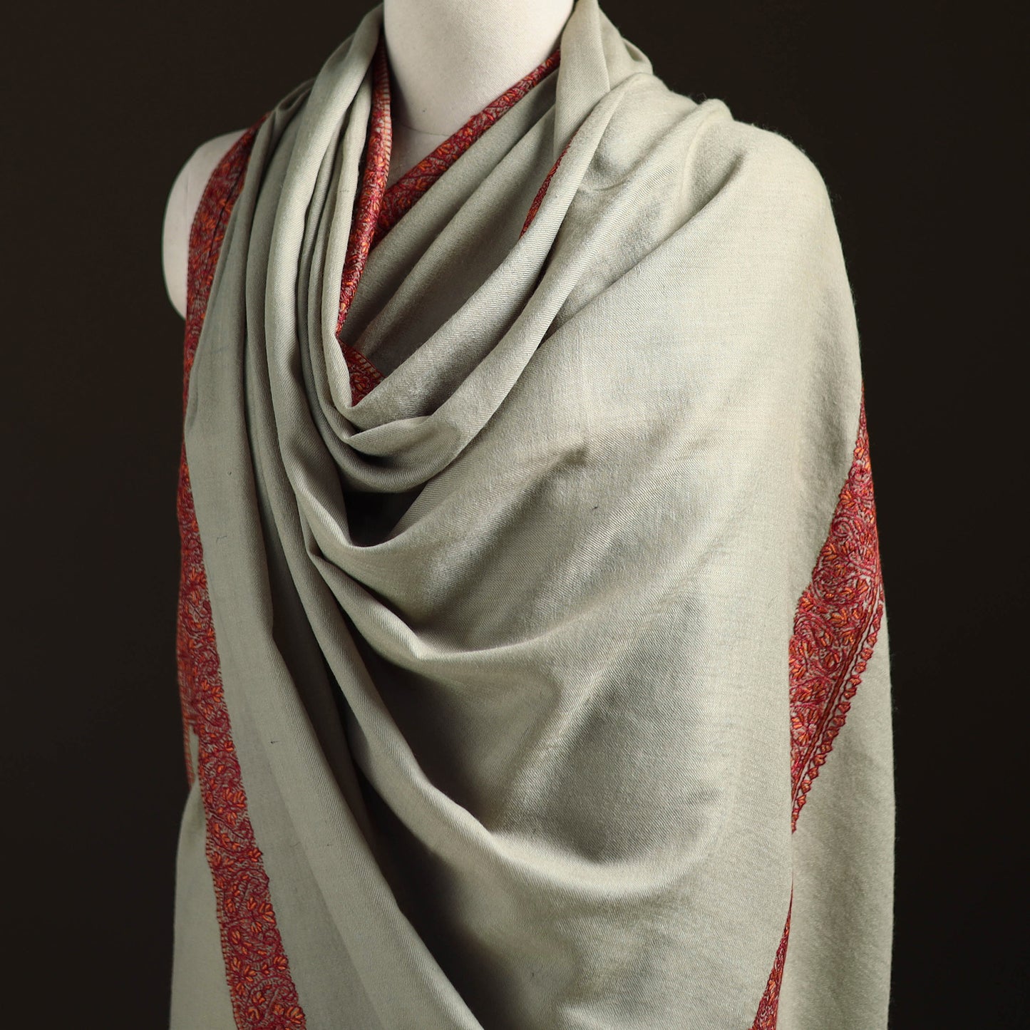 Kashmiri Sozni Hand Embroidered Pure Handwoven Merino Wool Shawl 05