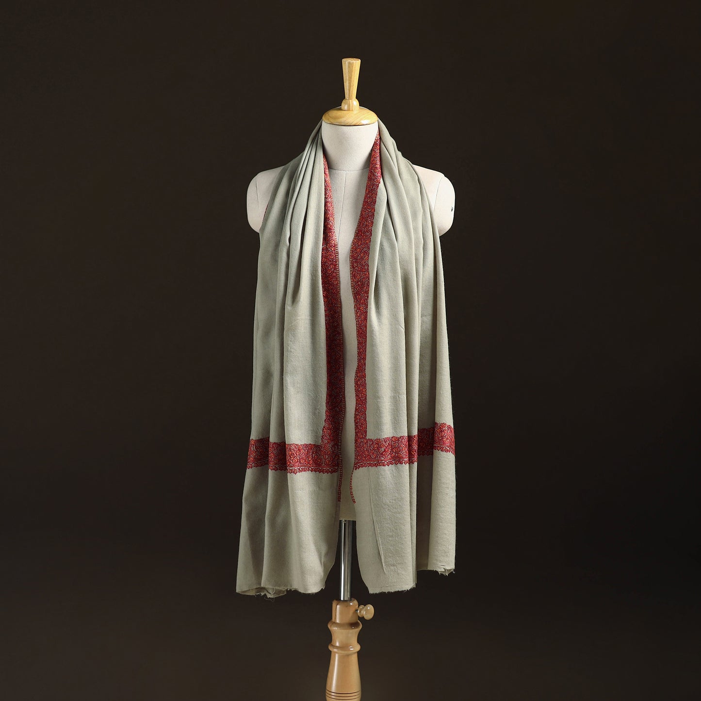 Kashmiri Sozni Hand Embroidered Pure Handwoven Merino Wool Shawl 05