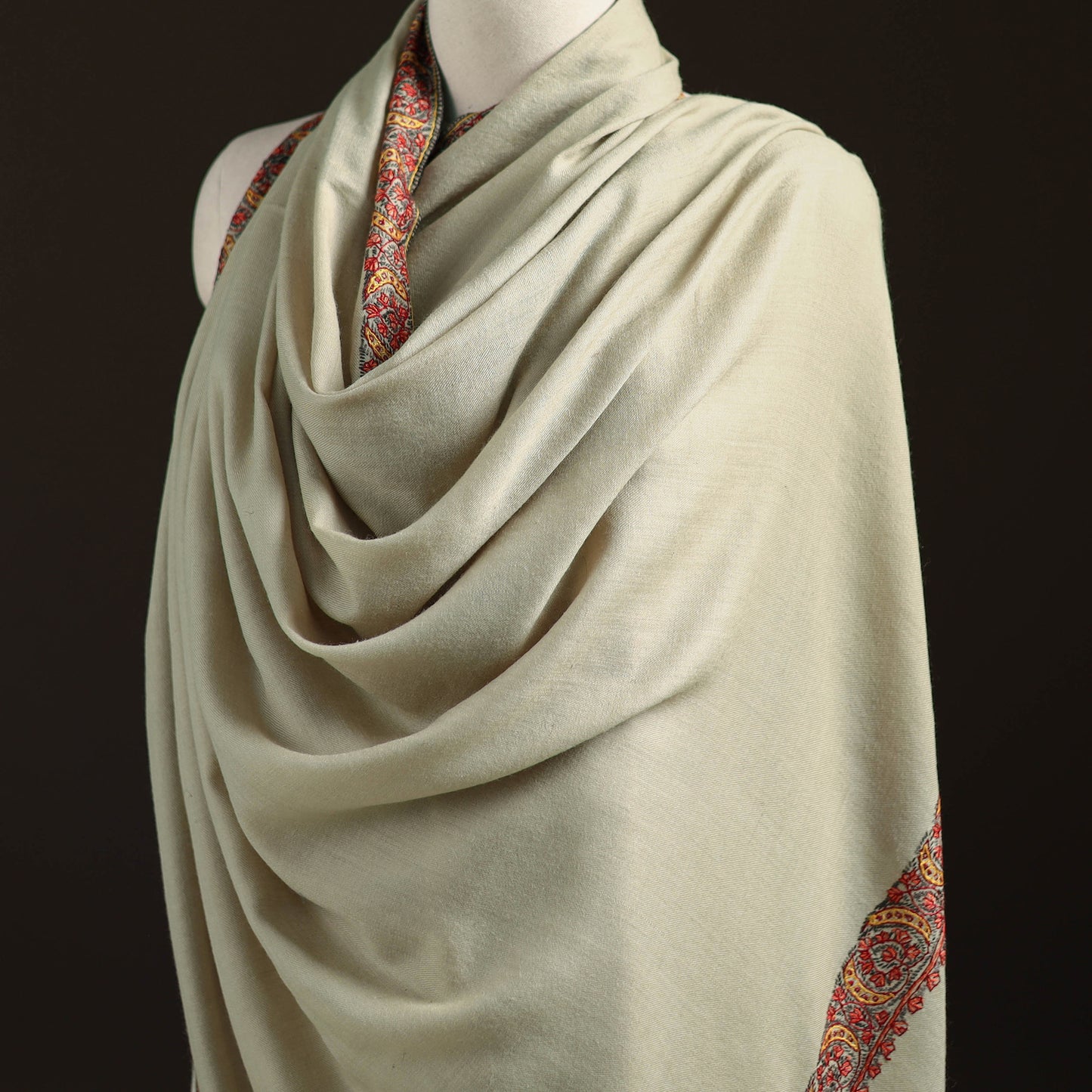 Kashmiri Sozni Hand Embroidered Pure Handwoven Merino Wool Shawl 08