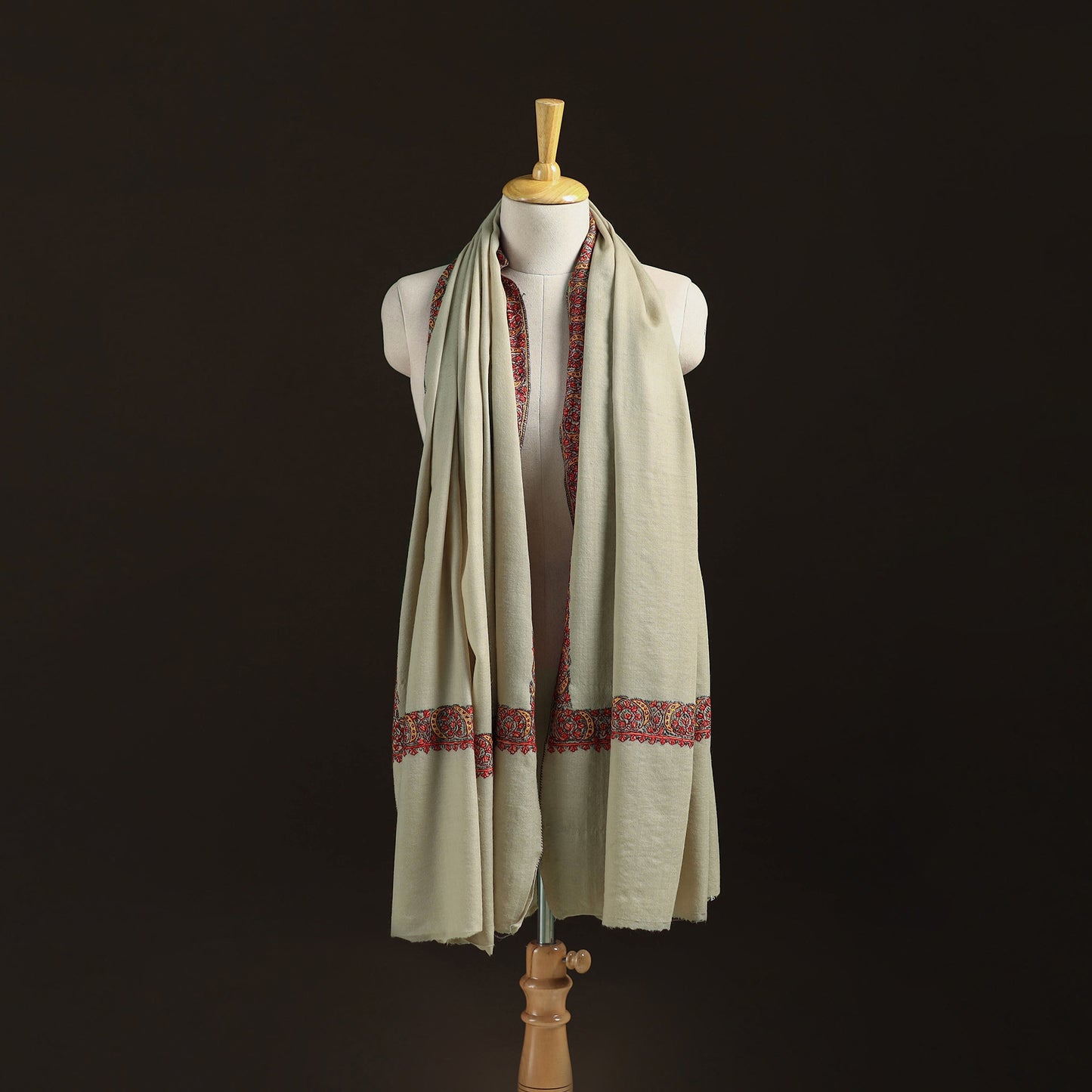 Kashmiri Sozni Hand Embroidered Pure Handwoven Merino Wool Shawl 08