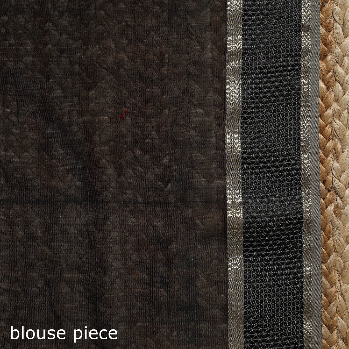 Handloom Maheshwari Saree with Thread Border 12