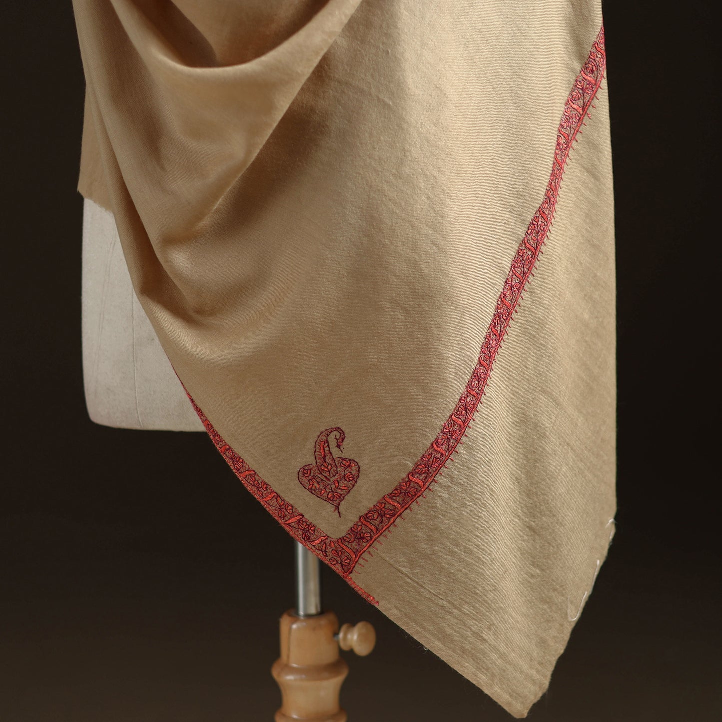 Kashmiri Sozni Hand Embroidered Pure Handwoven Merino Wool Shawl 09