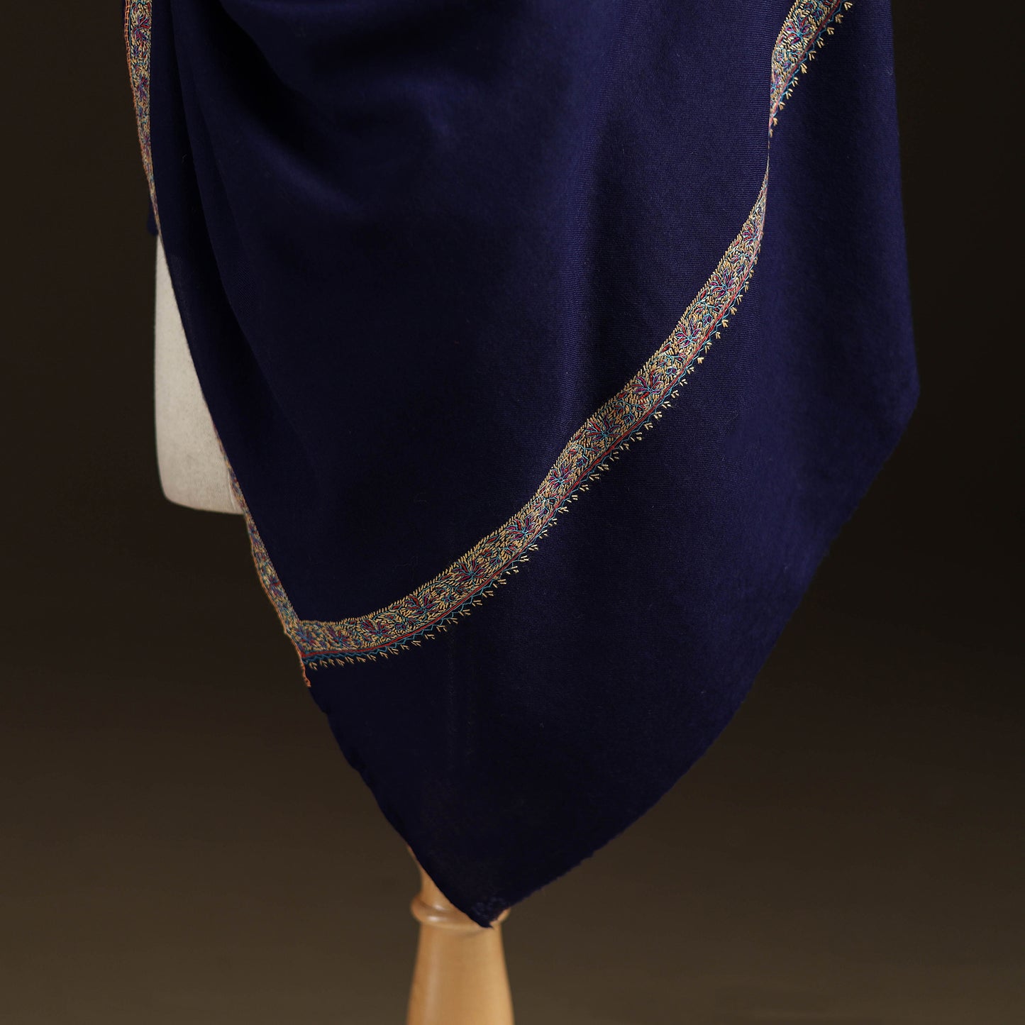 Kashmiri Sozni Hand Embroidered Pure Handwoven Merino Wool Shawl 11