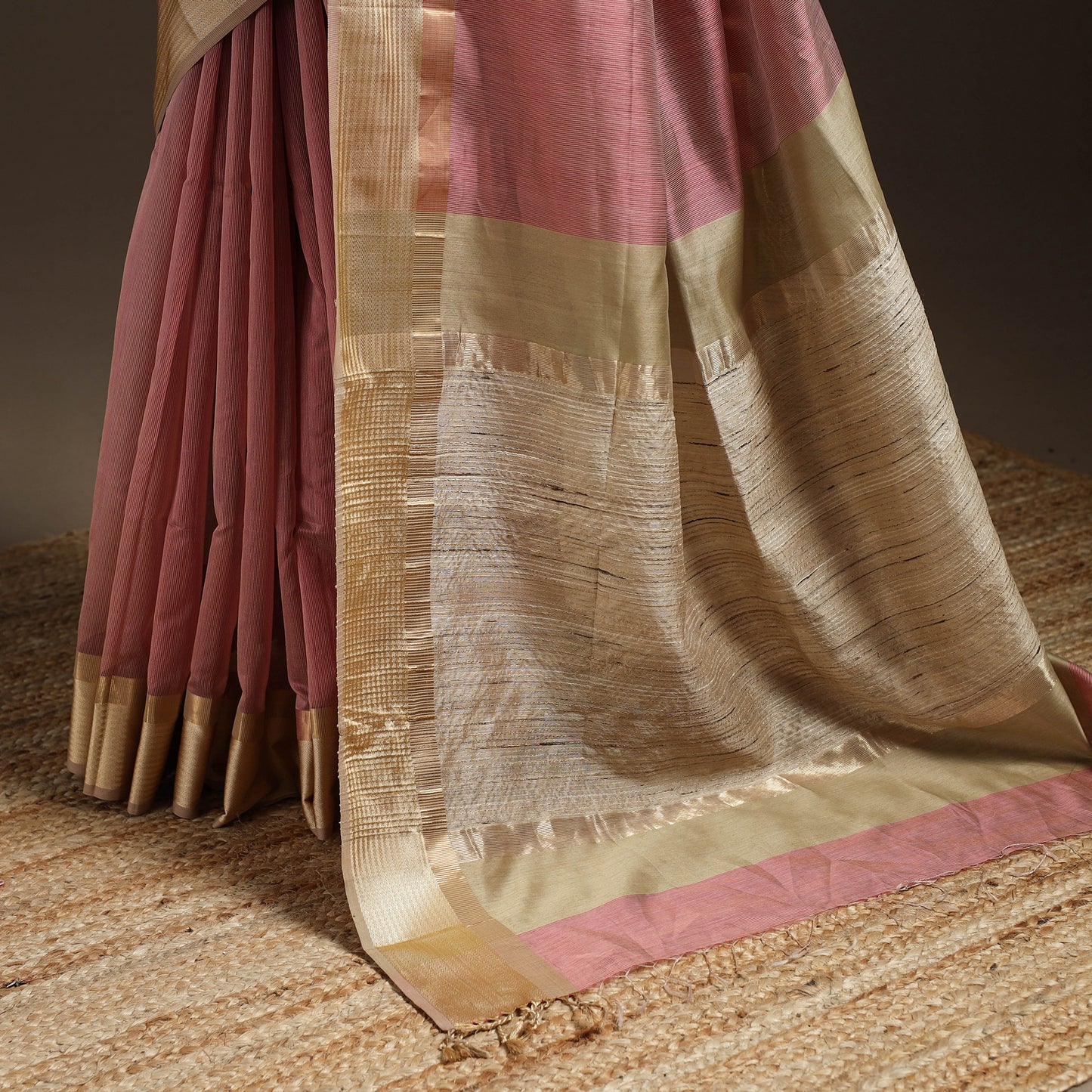 Handloom Maheshwari Saree with Ghicha Pallu Resham Border 07
