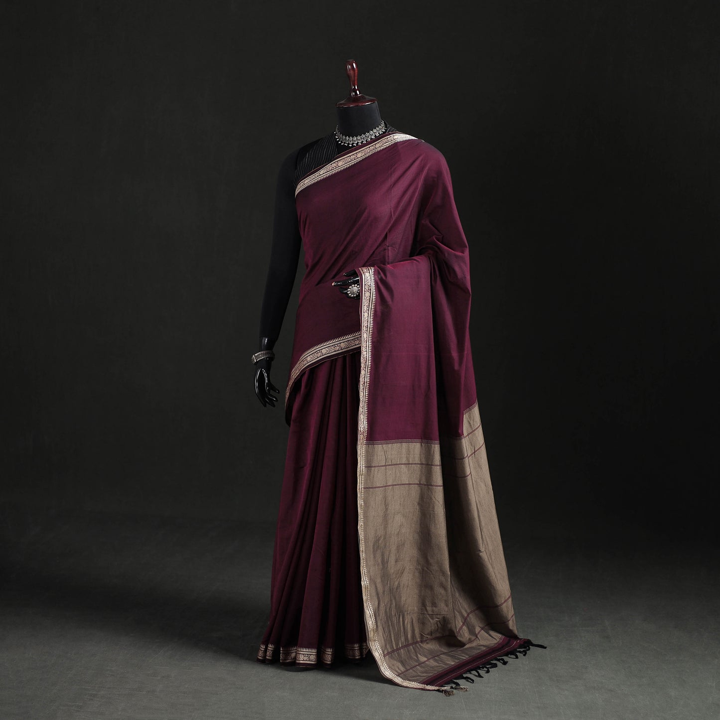 Dharwad Woven Mercerised Cotton Saree with Border 08