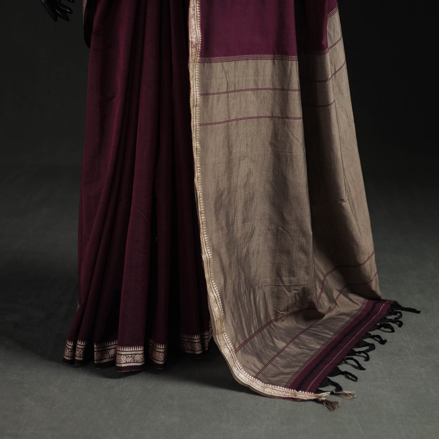 Dharwad Woven Mercerised Cotton Saree with Border 08