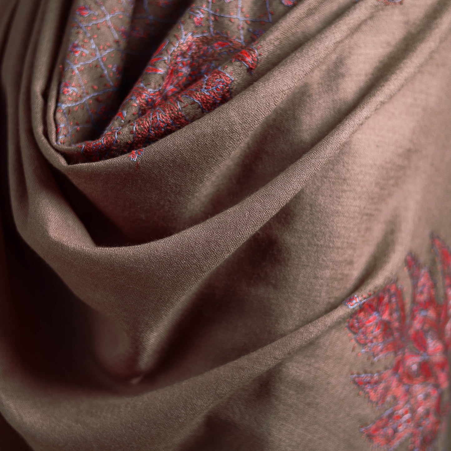 Kashmiri Sozni Heavy Hand Embroidered Pure Handwoven Merino Wool Shawl 18
