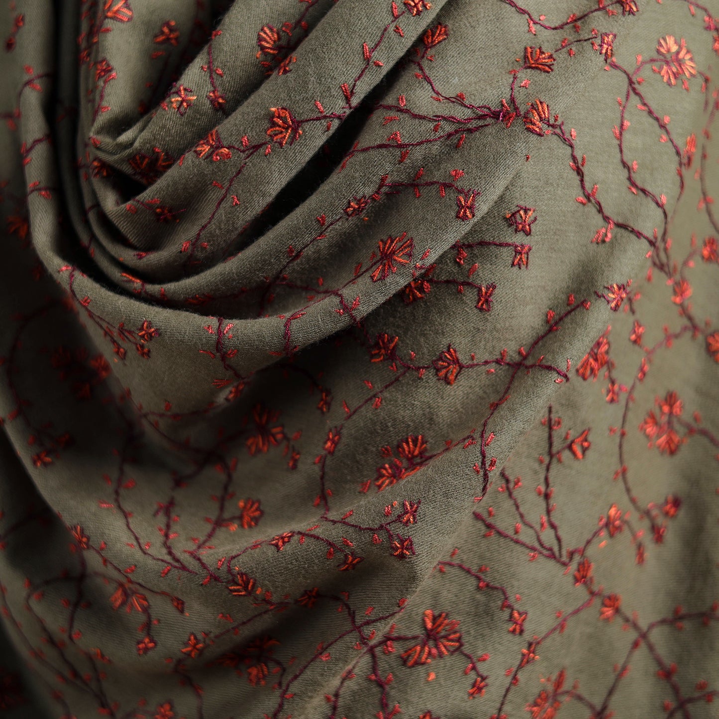 Kashmiri Sozni Heavy Hand Embroidered Pure Handwoven Merino Wool Shawl 20