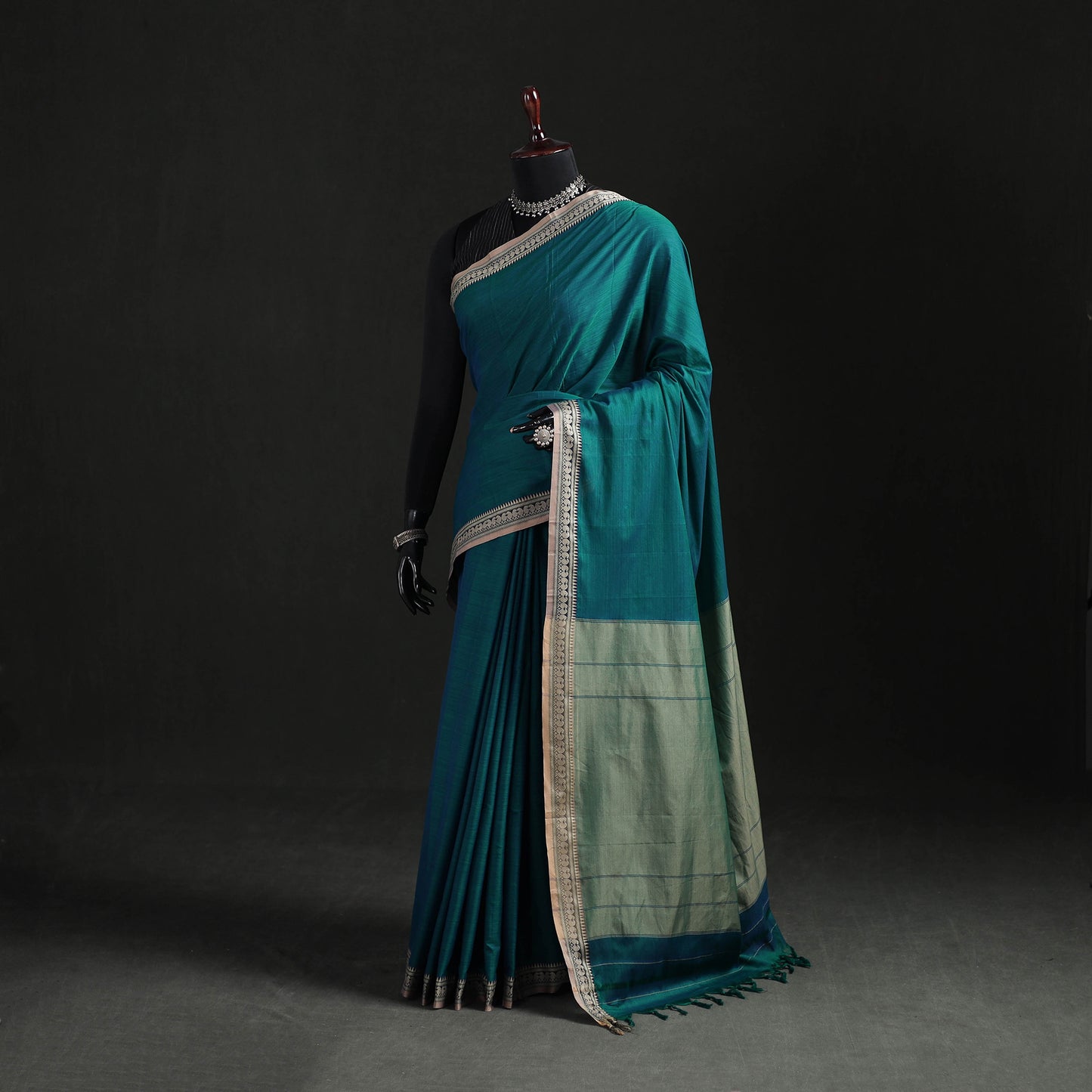 Dharwad Woven Mercerised Cotton Saree with Border 14