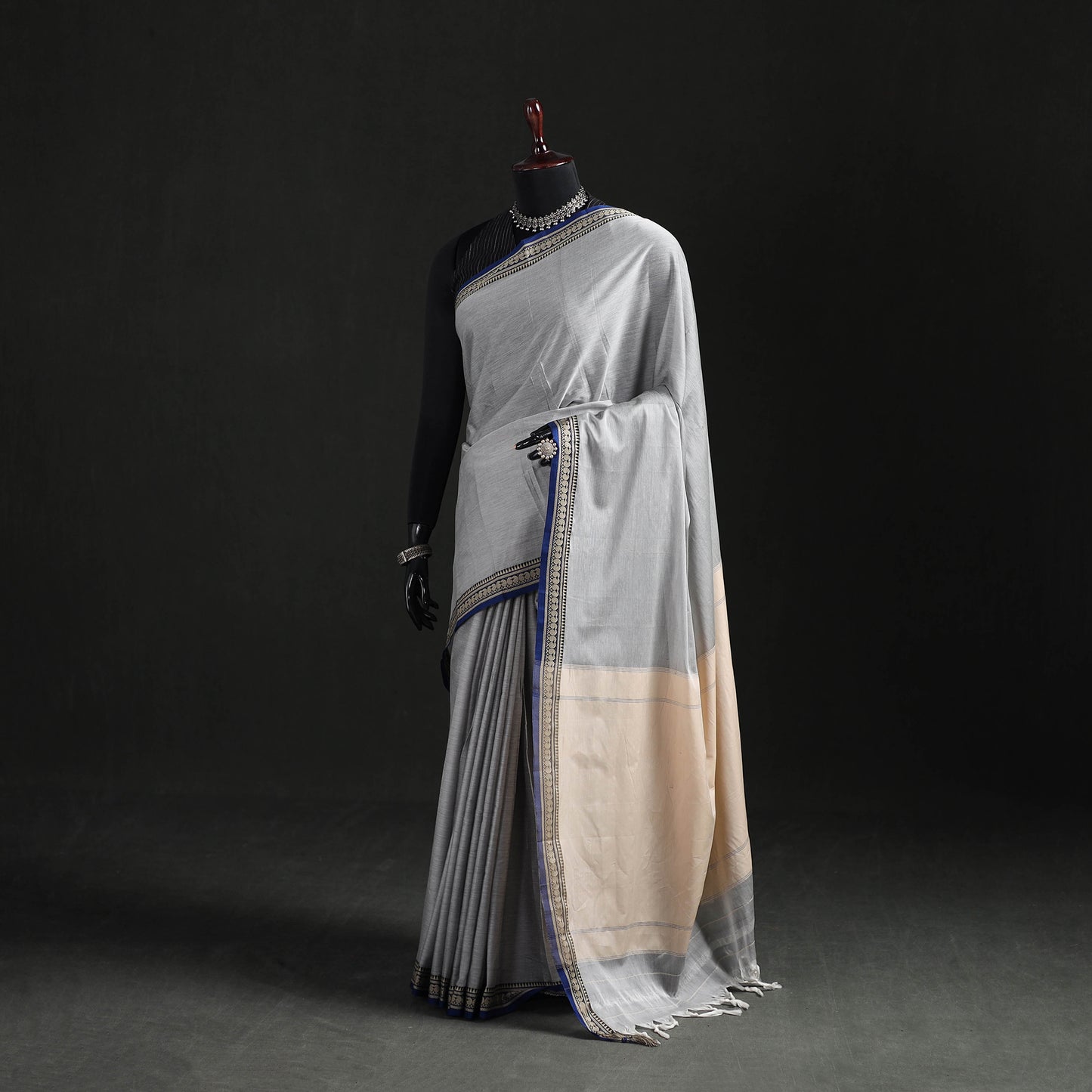 Dharwad Woven Mercerised Cotton Saree with Border 19
