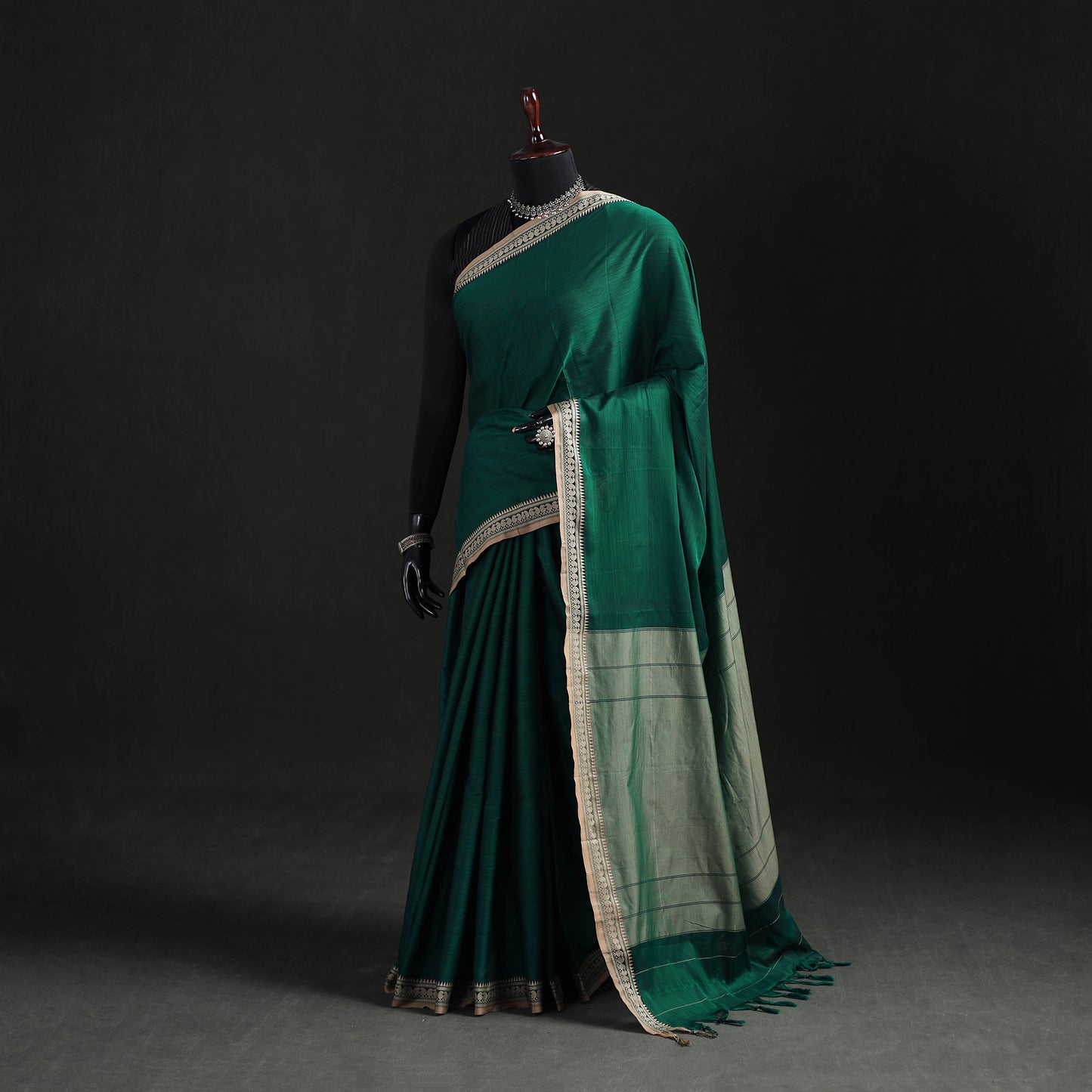 Dharwad Woven Mercerised Cotton Saree with Border 20