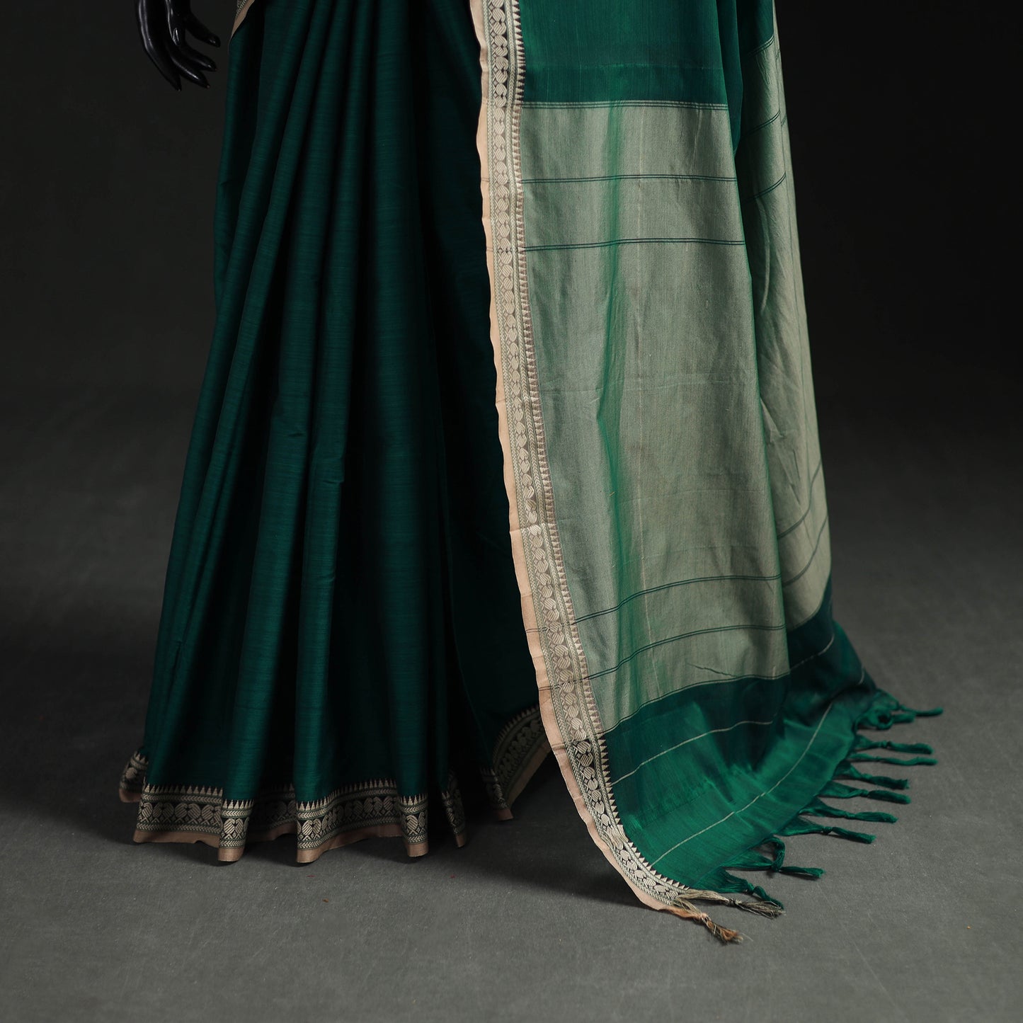 Dharwad Woven Mercerised Cotton Saree with Border 20