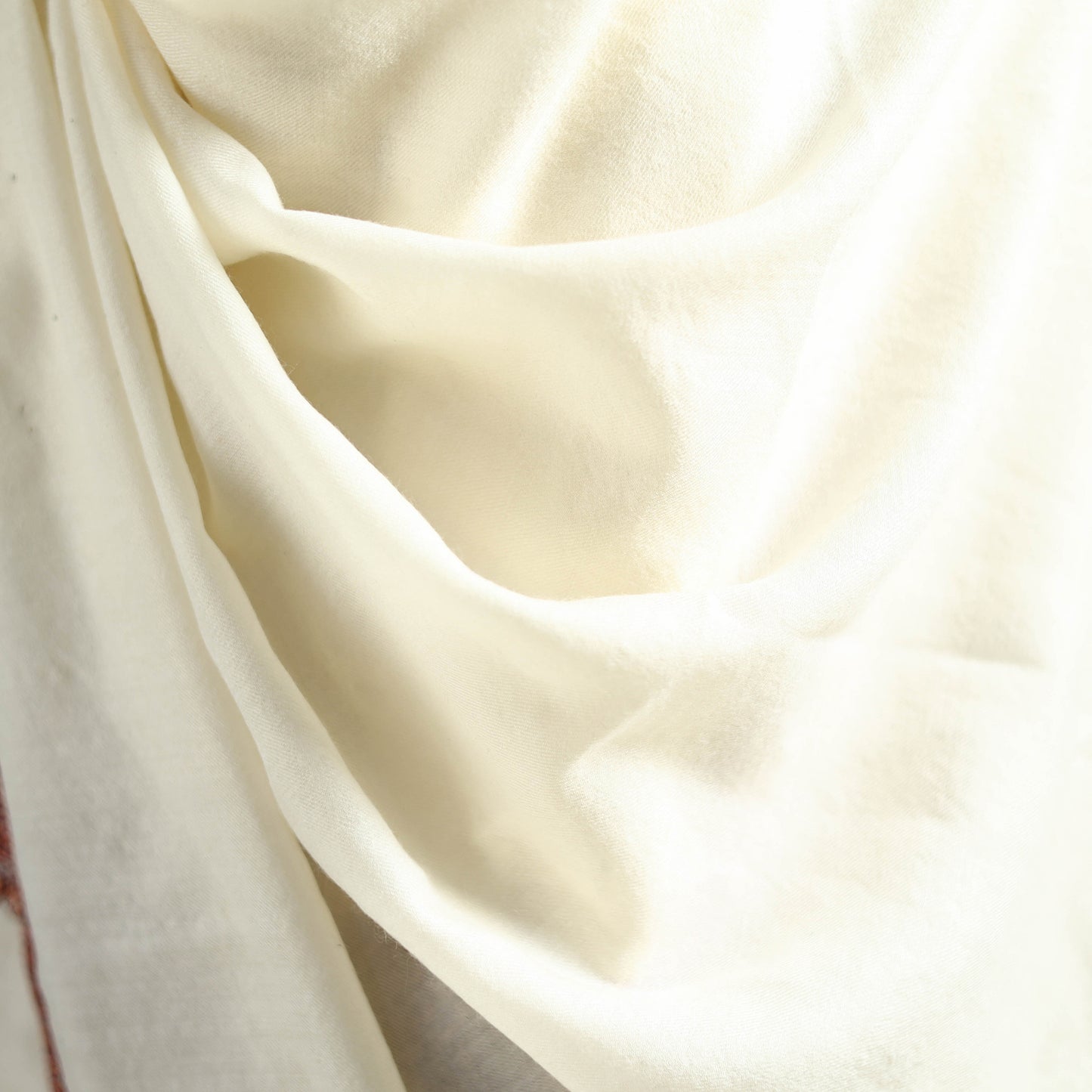 Kashmiri Sozni Hand Embroidered Pure Handwoven Merino Wool Shawl 01