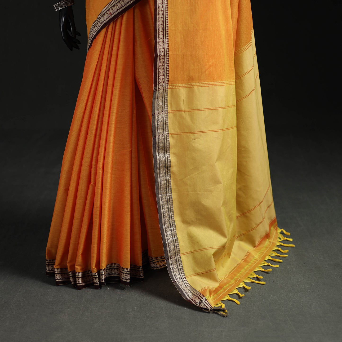 Dharwad Woven Mercerised Cotton Saree with Border 24