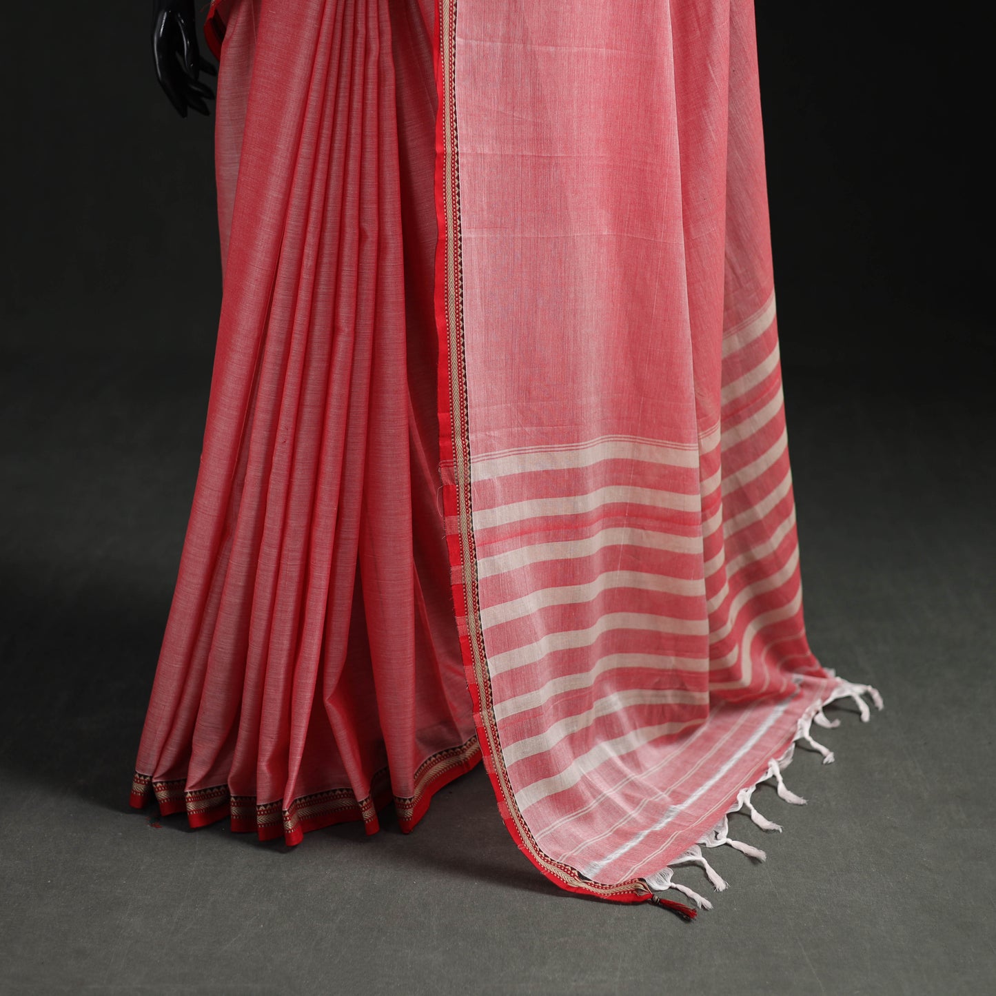 Dharwad Woven Mercerised Cotton Saree with Border 32