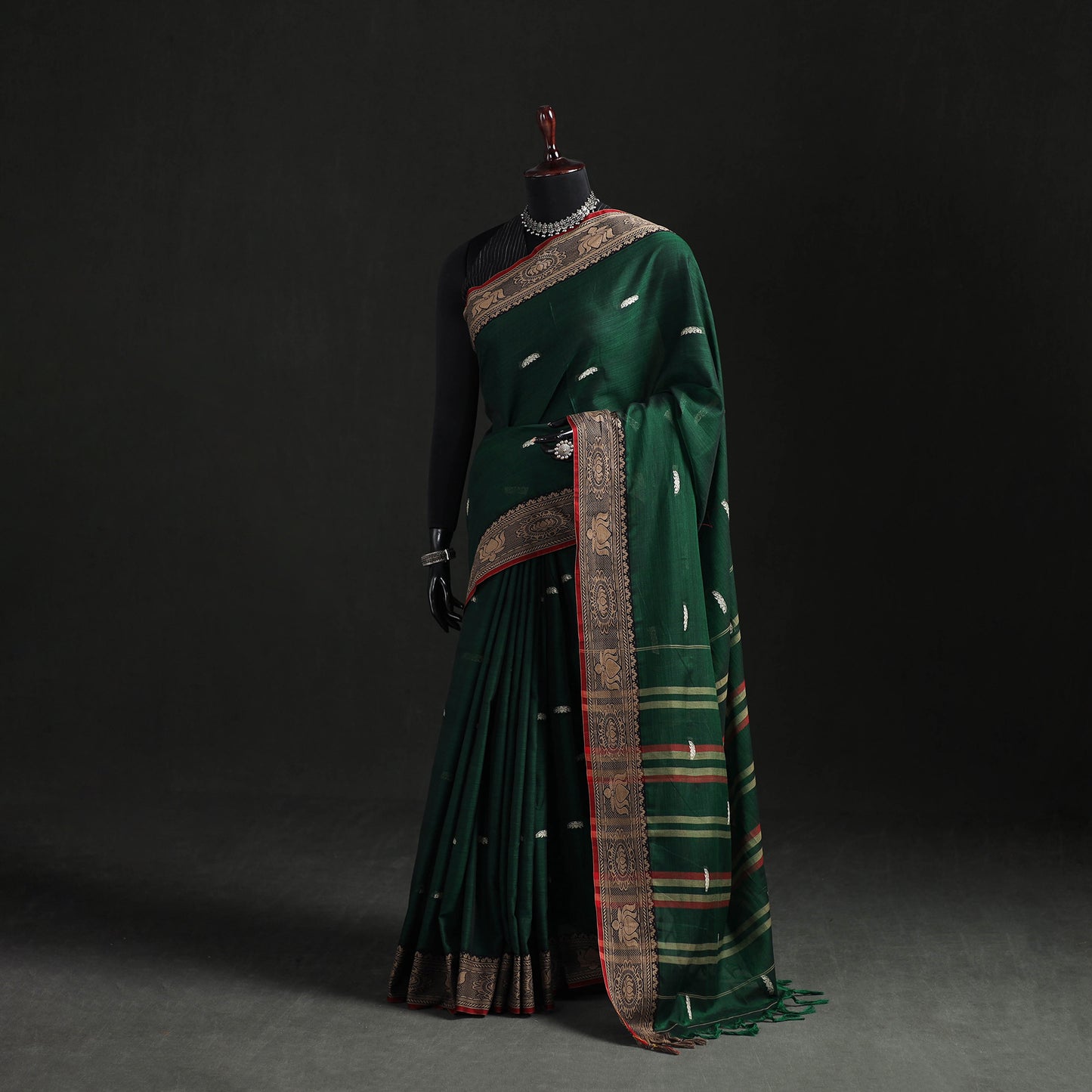 Dharwad Woven Thread Buti Mercerised Cotton Saree with Border 35