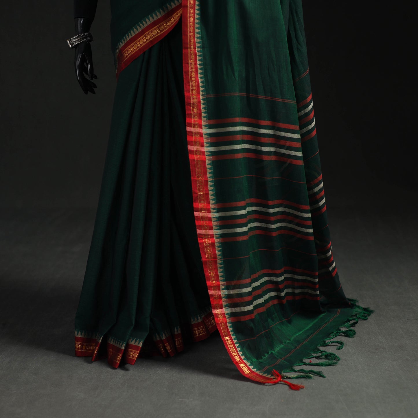 Dharwad Woven Mercerised Cotton Saree with Border 38