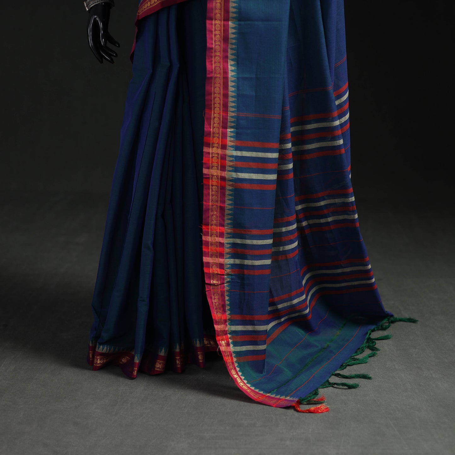 Dharwad Woven Mercerised Cotton Saree with Border 39