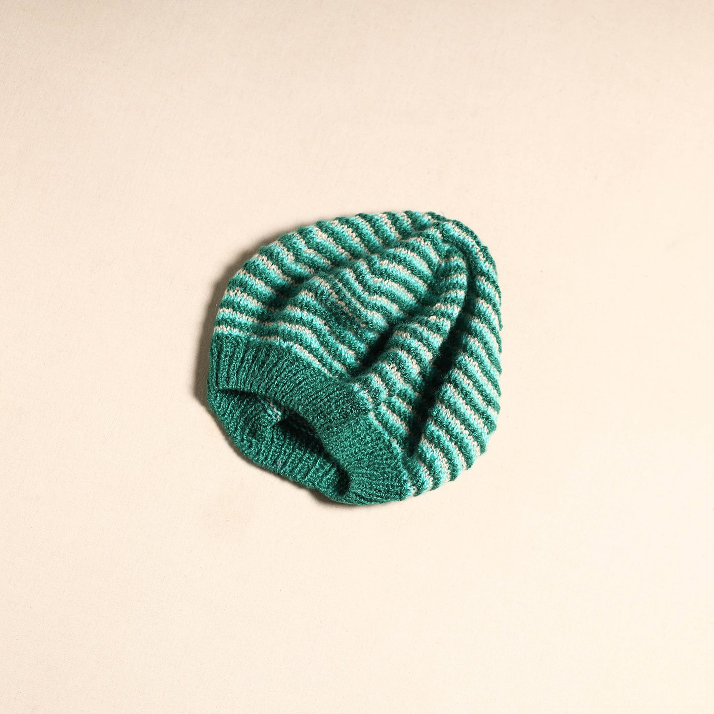 Green - kumaun hand knitted woollen beret cap 46