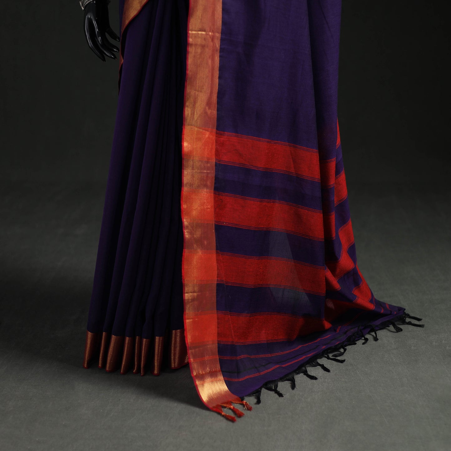 Dharwad Woven Mercerised Cotton Saree with Border 50