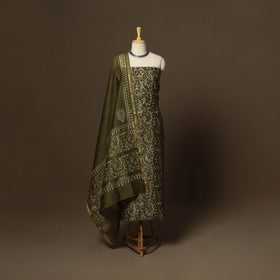 Green - 3pc chanderi silk unstitched hand batik dress