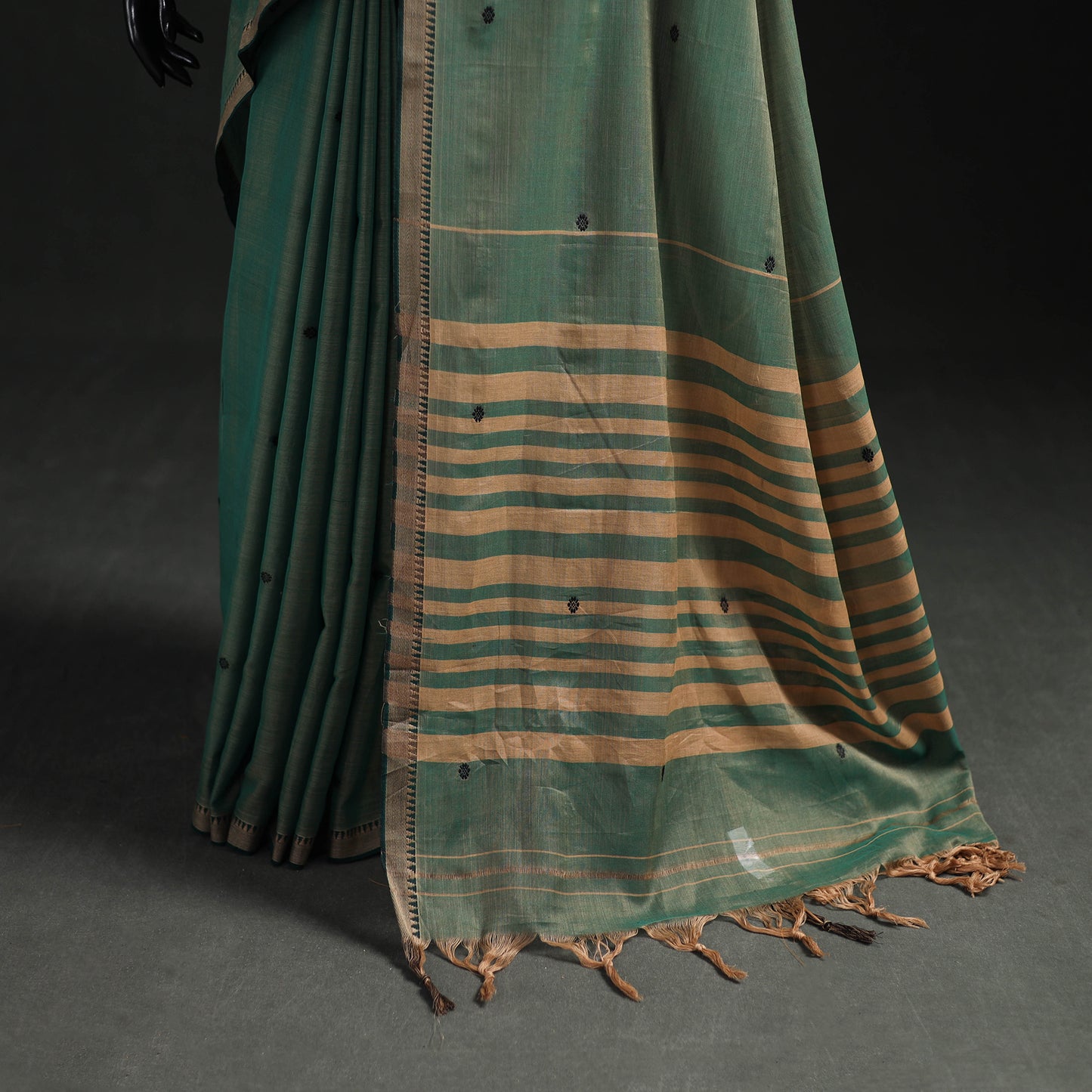 Dharwad Woven Thread Buti Mercerised Cotton Saree with Border 70