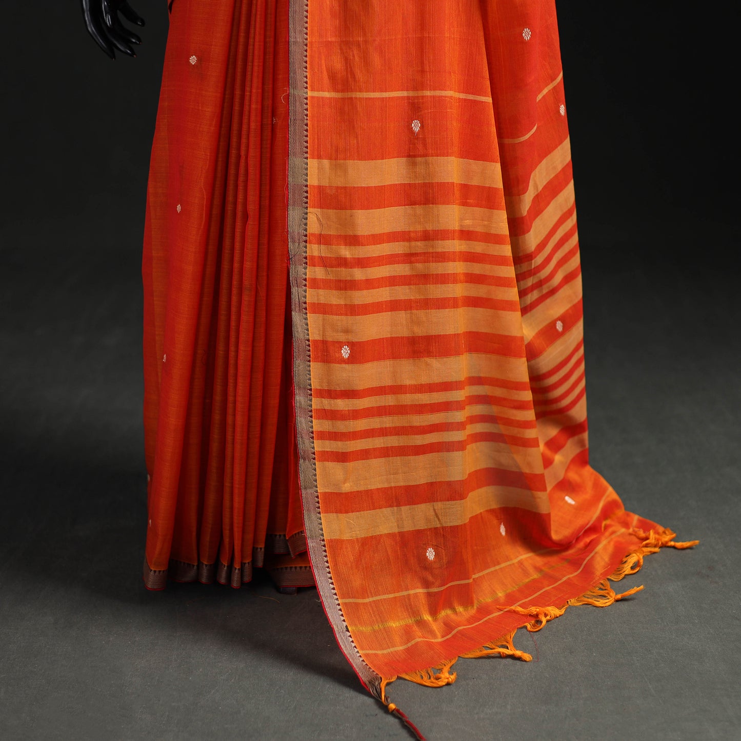 Dharwad Woven Thread Buti Mercerised Cotton Saree with Border 72