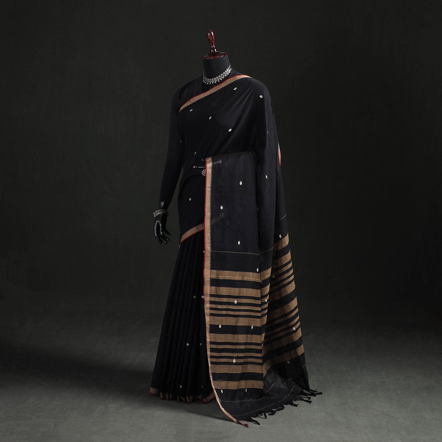 Dharwad Woven Thread Buti Mercerised Cotton Saree with Border 74