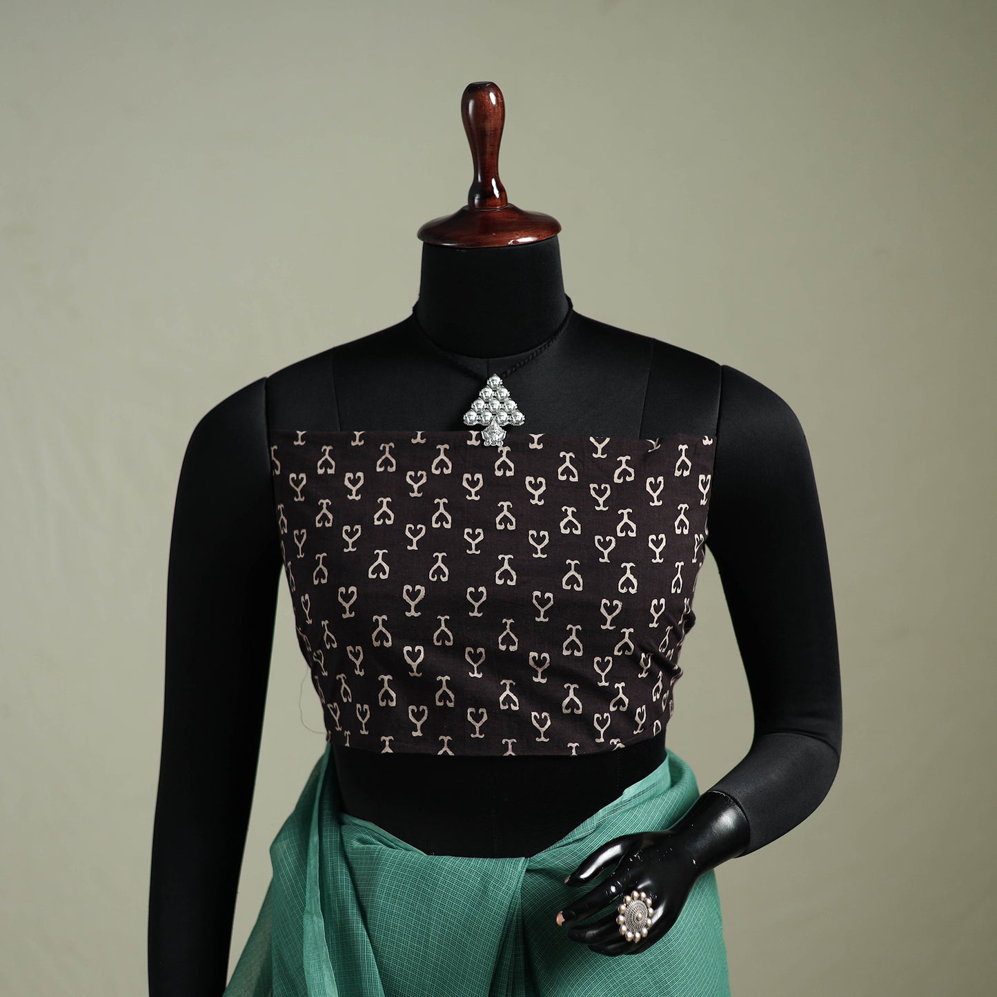 Green - Nazaakat Kota Doria Cotton Plain Saree with Blouse & Jewellery Set 24