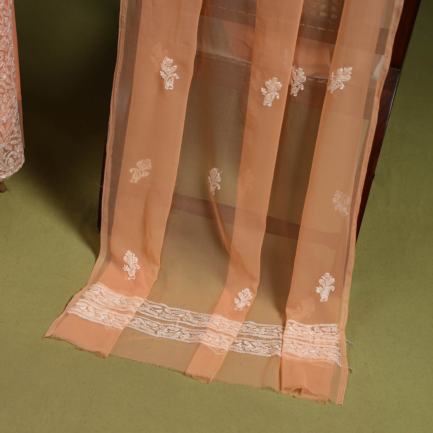 Lucknowi Hand Embroidered Chikankari Georgette 3pc Unstitched Dress Material 06