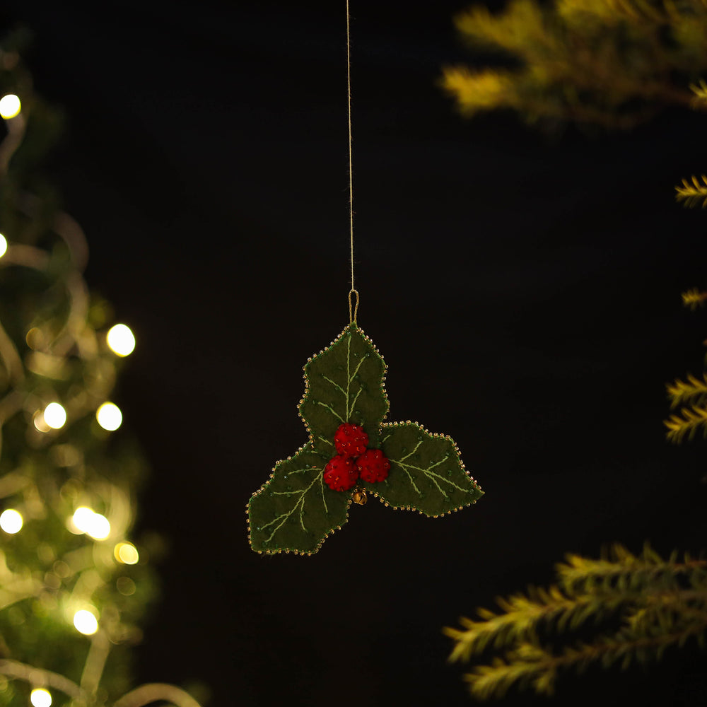 Holly Leaves Felt Ornament - Handmade Christmas Decor 02