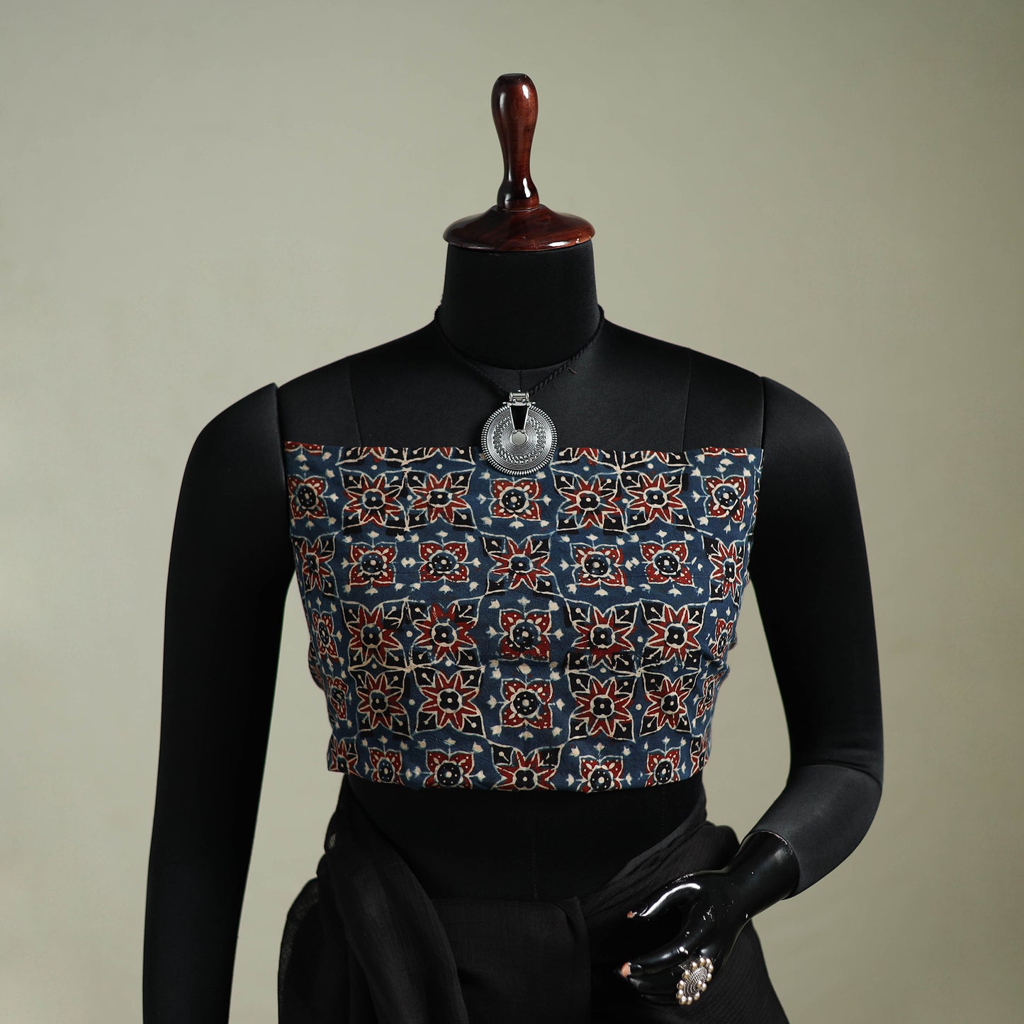 Black - Nazaakat Kota Doria Cotton Plain Saree with Blouse & Jewellery Set 36