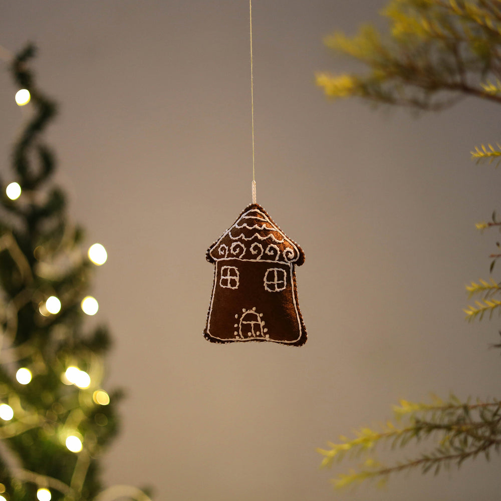 Gingerbread House Felt Ornament - Handmade Christmas Decor 06