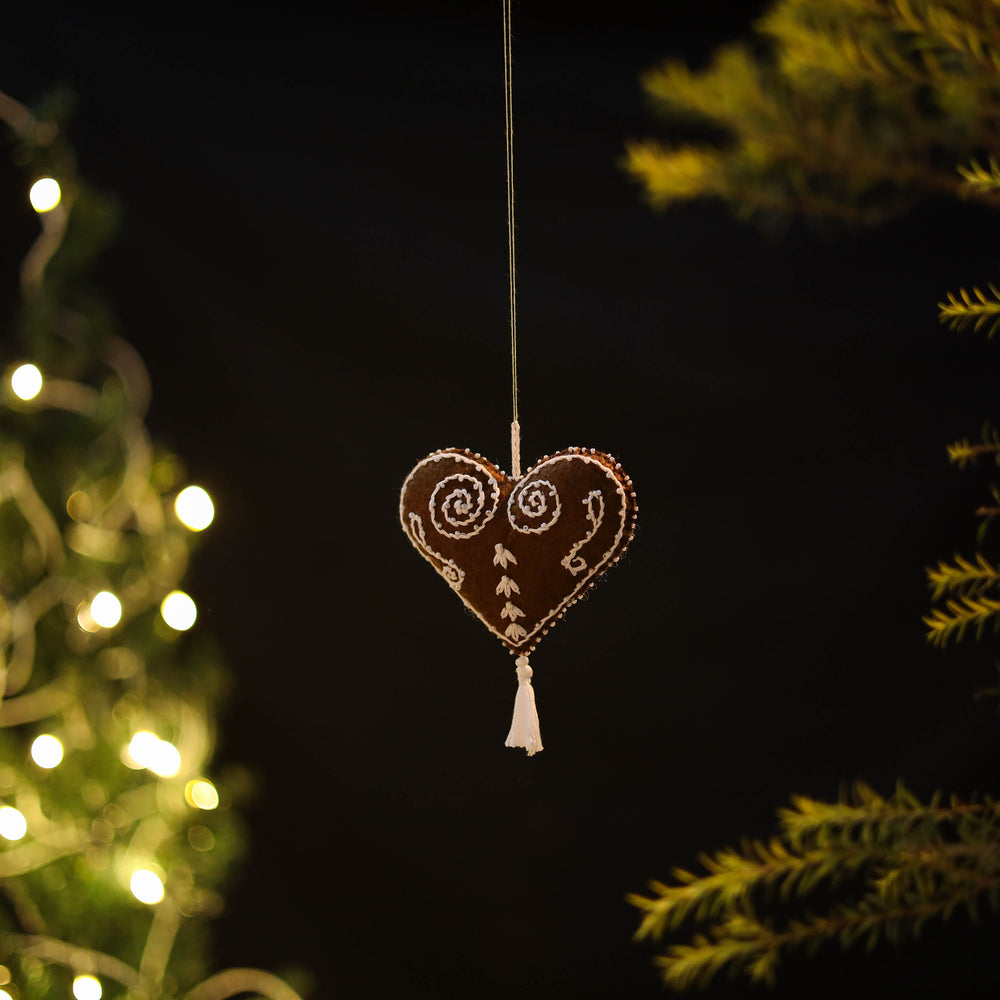 Gingerbread Hearts Felt Ornament - Handmade Christmas Decor 09