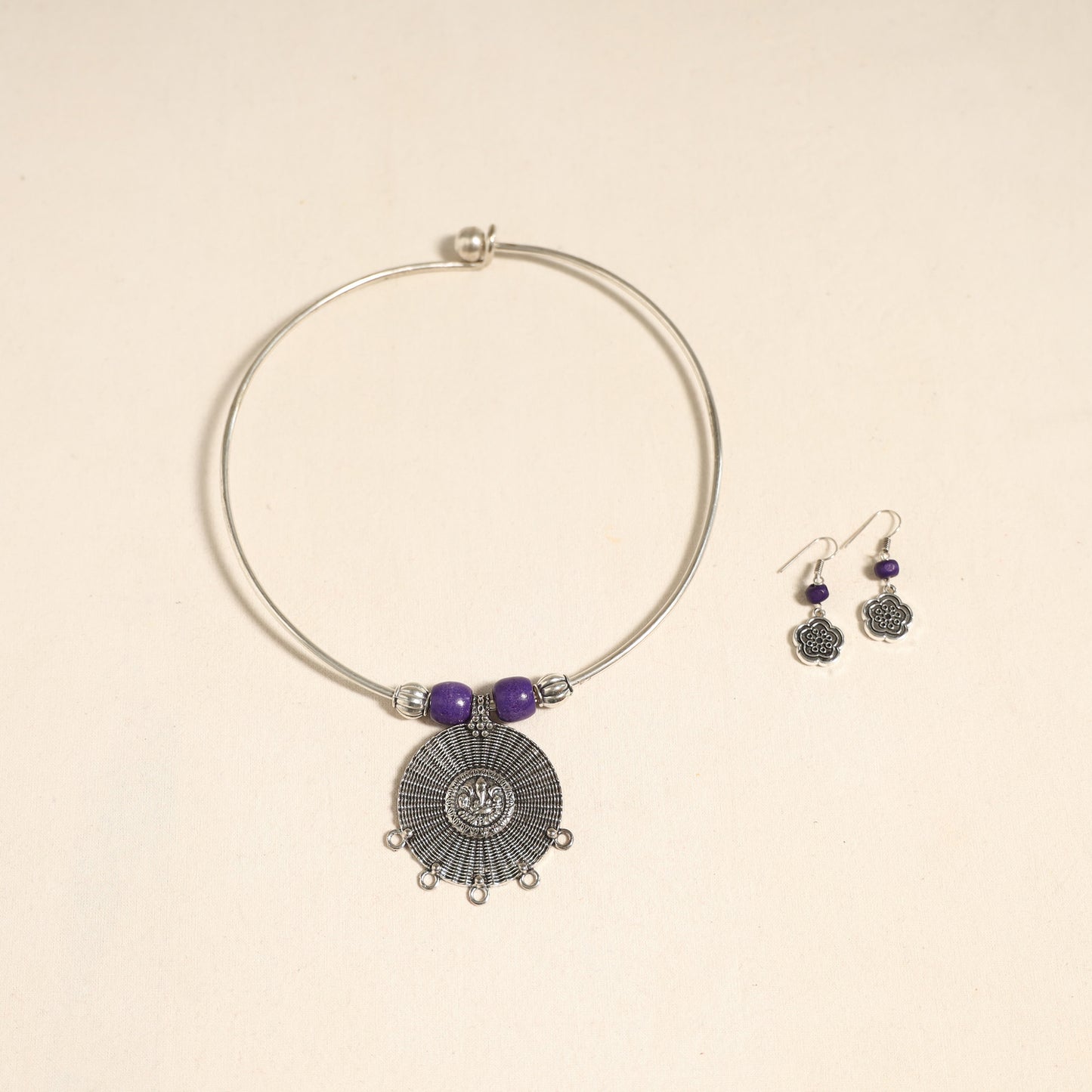 White - navratri special! German silver wooden beads hasli