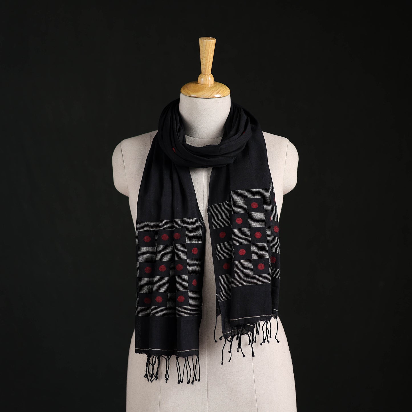 Phulia Jamdani Pure Handloom Cotton Stole with Tassels 03