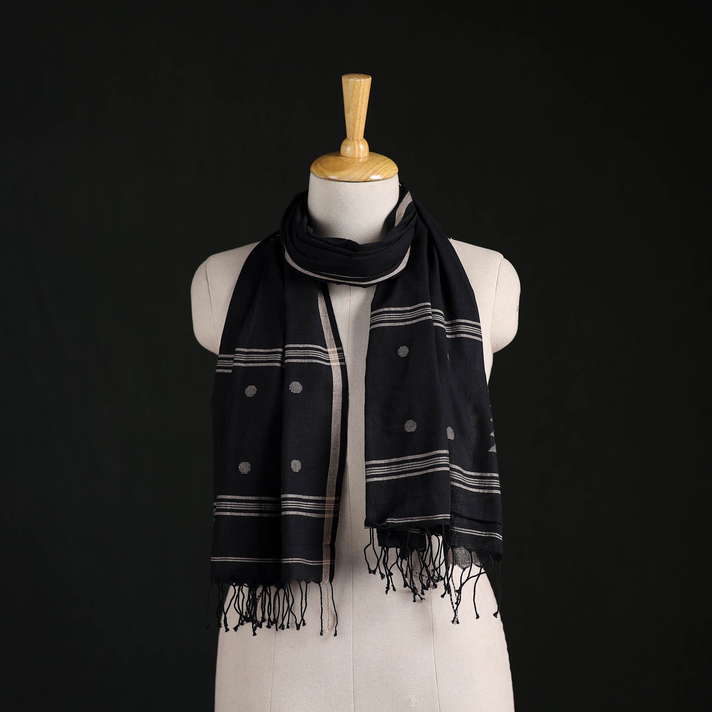 Phulia Jamdani Pure Handloom Cotton Stole with Tassels 06